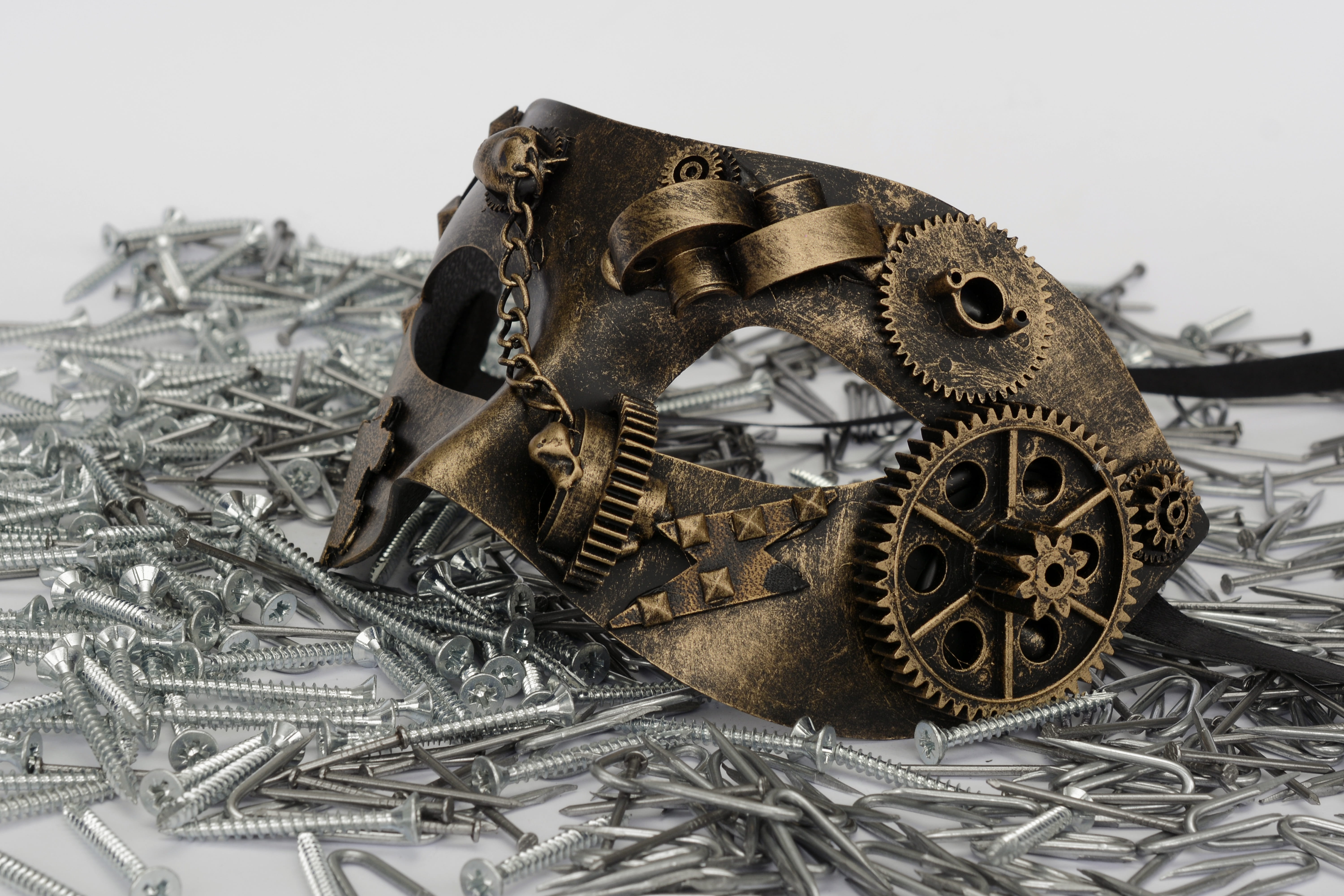 mysterious, close up, machine, man made, indoors, gear, old, masquerade, abandoned, metal, large group of objects, close-up, male, day, carnival, still life, HD Wallpaper