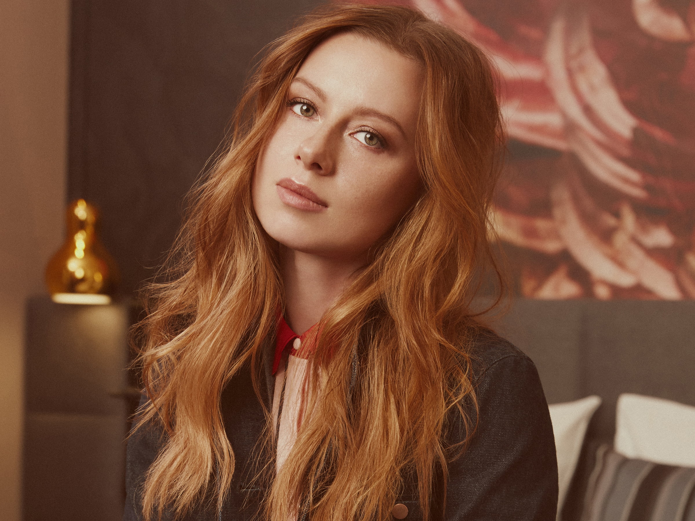 women, Russian women, 1080P, long hair, indoors, Yulia Savicheva, redhead, Russian, looking at viewer, HD Wallpaper