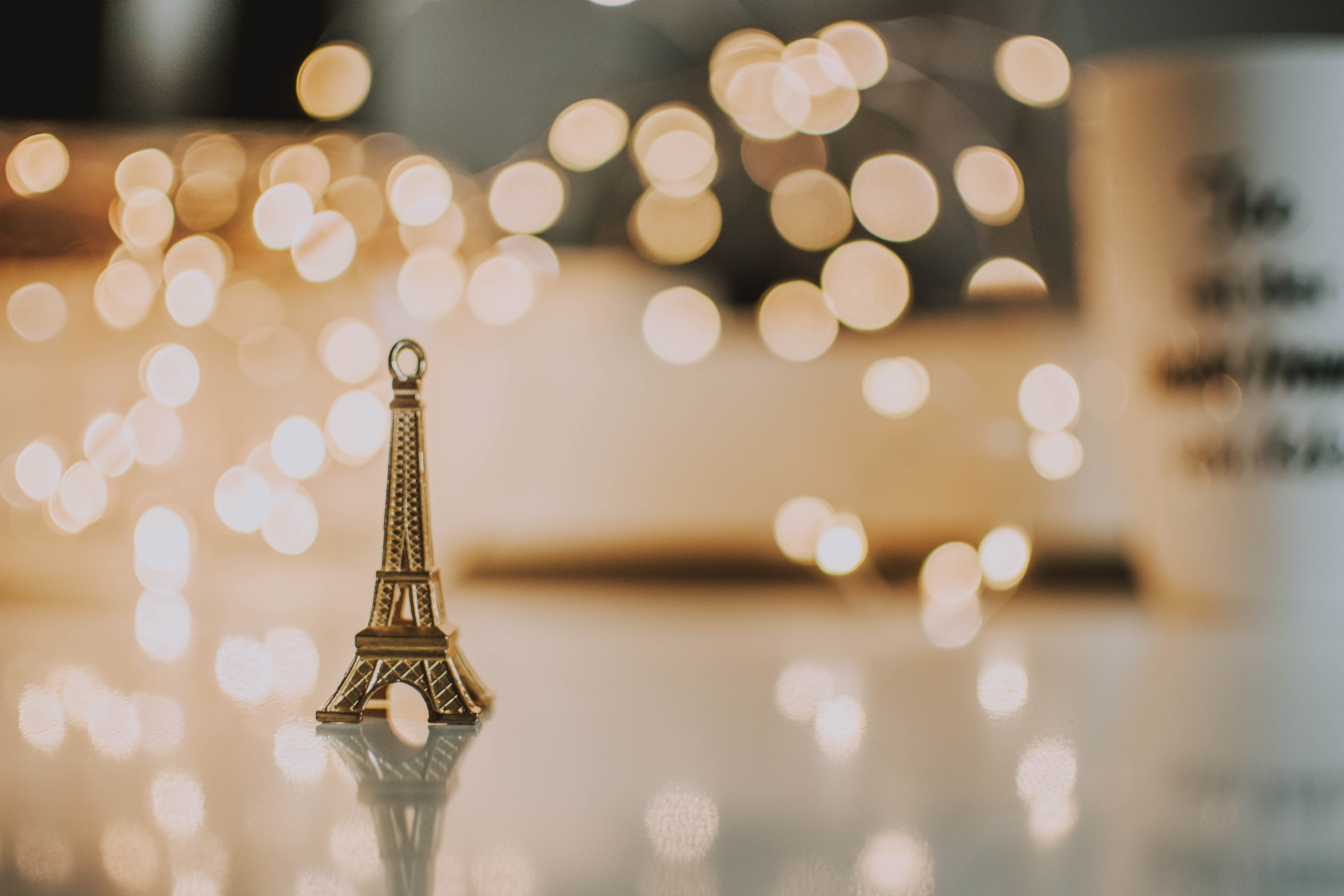christmas lights, light, close-up, 5K, built structure, indoors, focus on foreground, defocused, figure, gold colored, eiffel, holiday, eiffel tower, shape, HD Wallpaper
