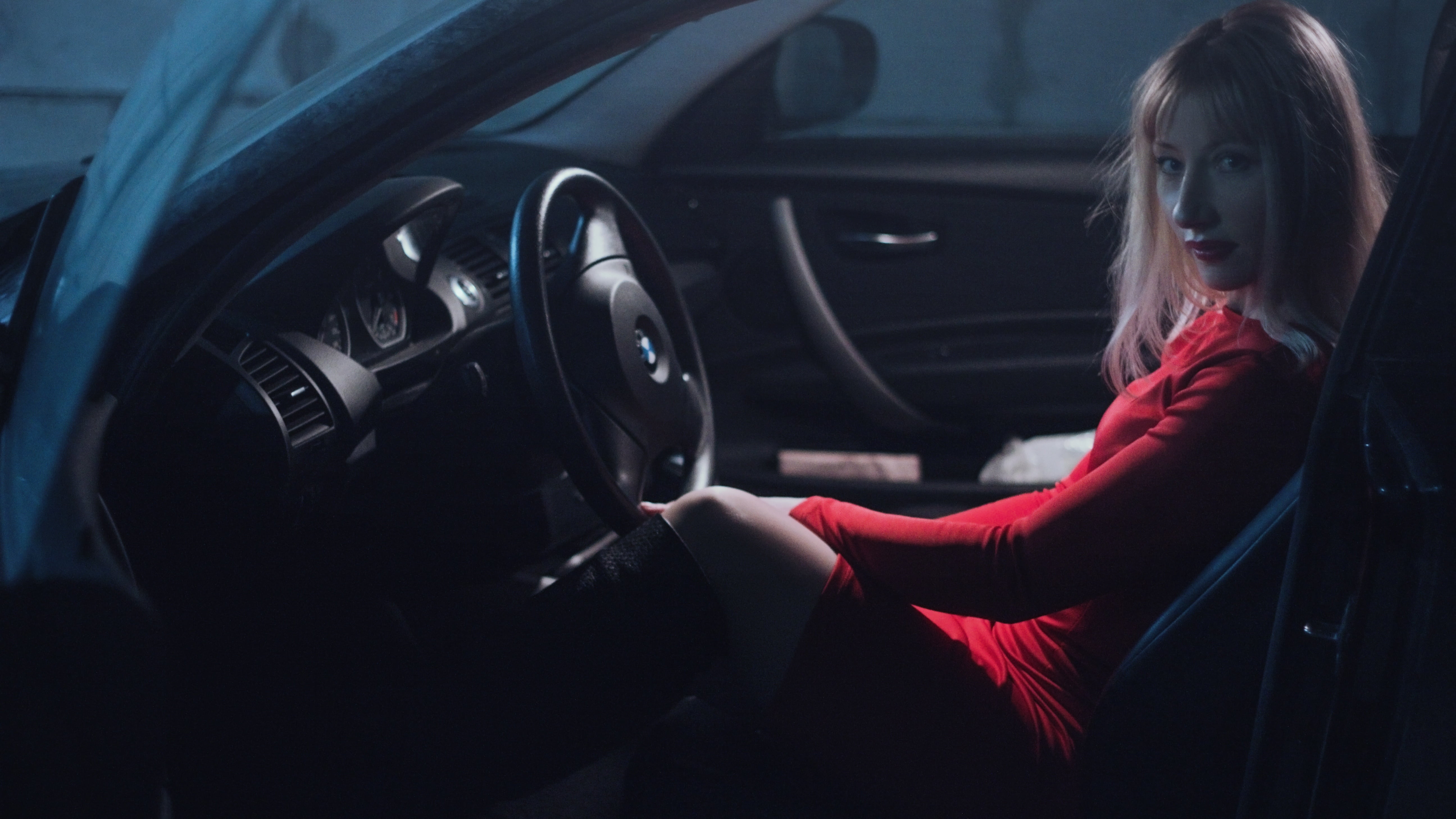 makeup, view, dress, inside, vehicle interior, luxury, indoors, one person, top, clothing, steering wheel, emotions, photoshoot, long hair, young adult, HD Wallpaper