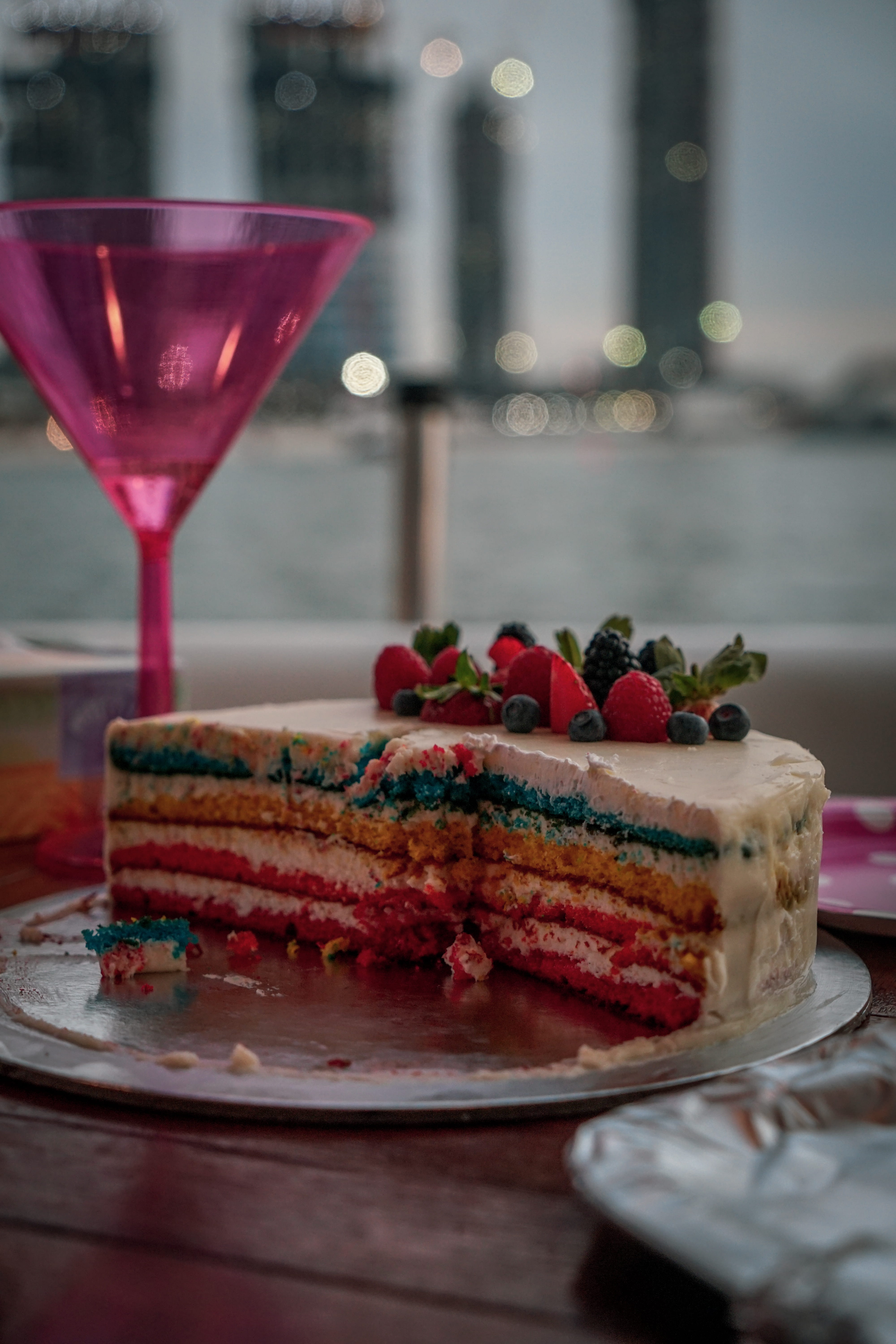 food and drink, sweet, cocktail, alcohol, dubai, birthday cake, plate, freshness, drink, garnish, cake, still life, martini, indulgence, torte, yacht party, Phone HD Wallpaper