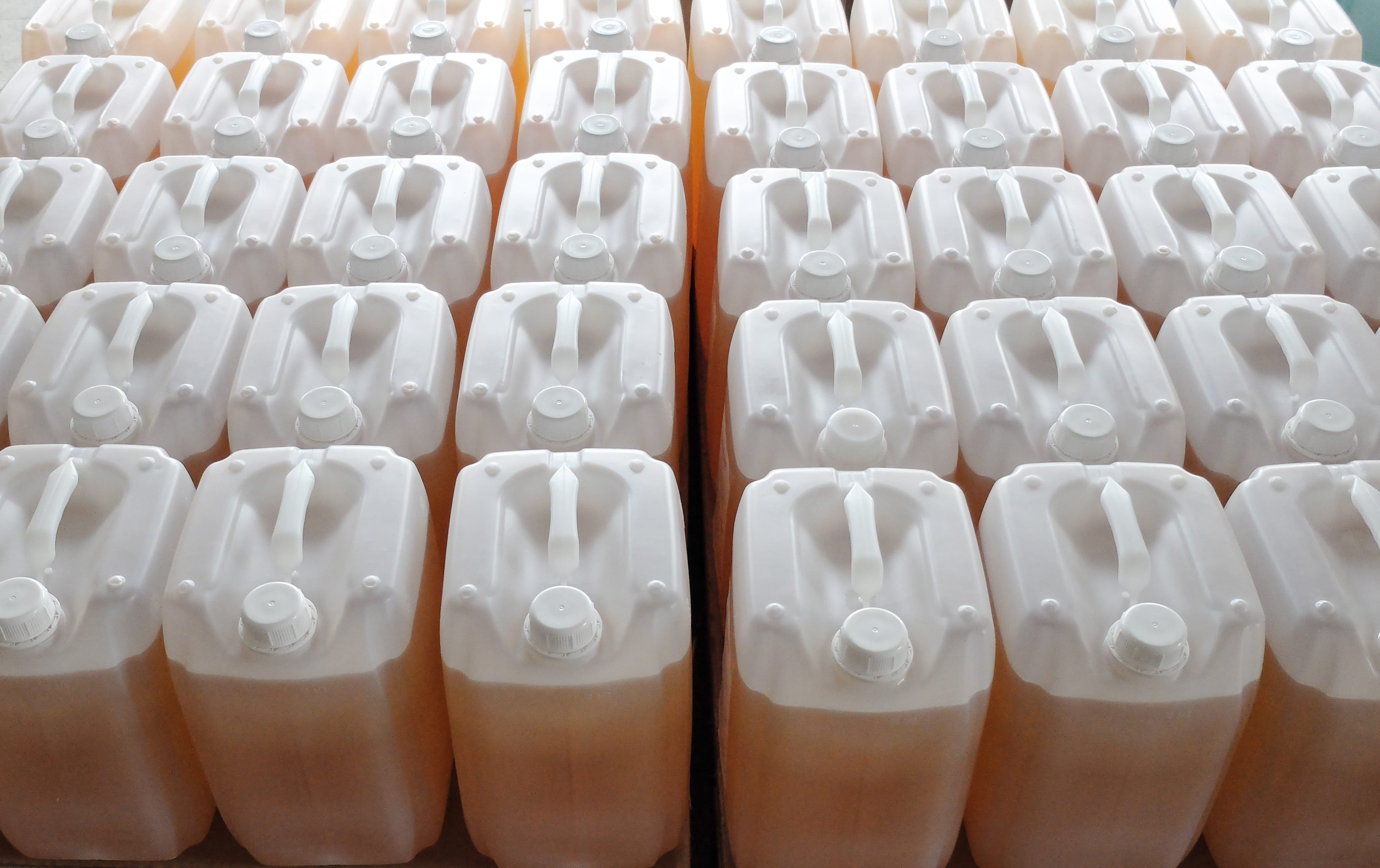 Detergent, lot, 2K, side by side, high angle view, repetition, food and drink, day, Liquid, order, in a row, labeled, hygiene, indoors, white, backgrounds, HD Wallpaper