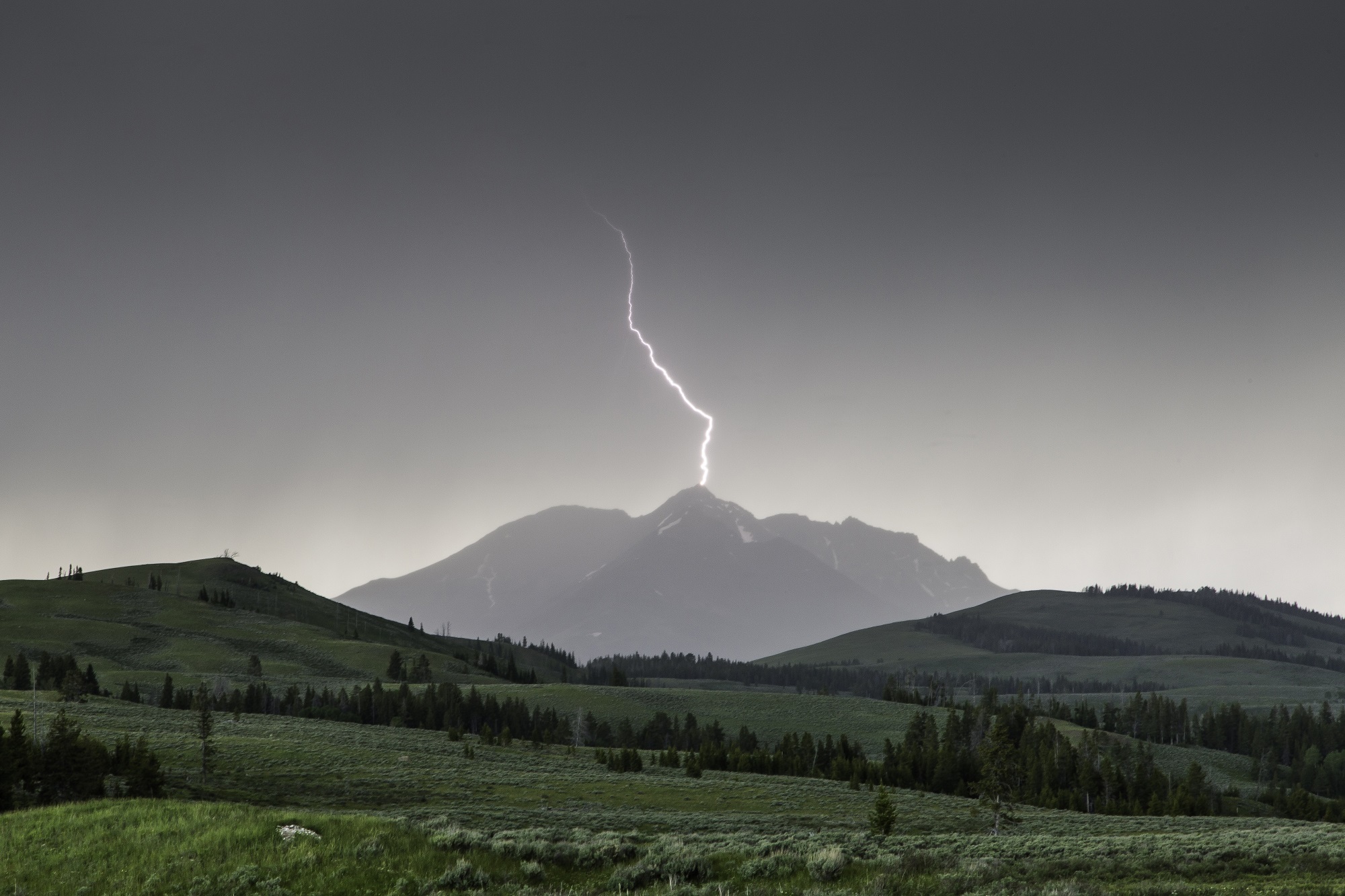dusk, power, electricity, striking, storm, power in nature, cloud - sky, strike, shock, weather, environment, plant, wyoming, thunderstorm, twilight, beauty in nature, HD Wallpaper