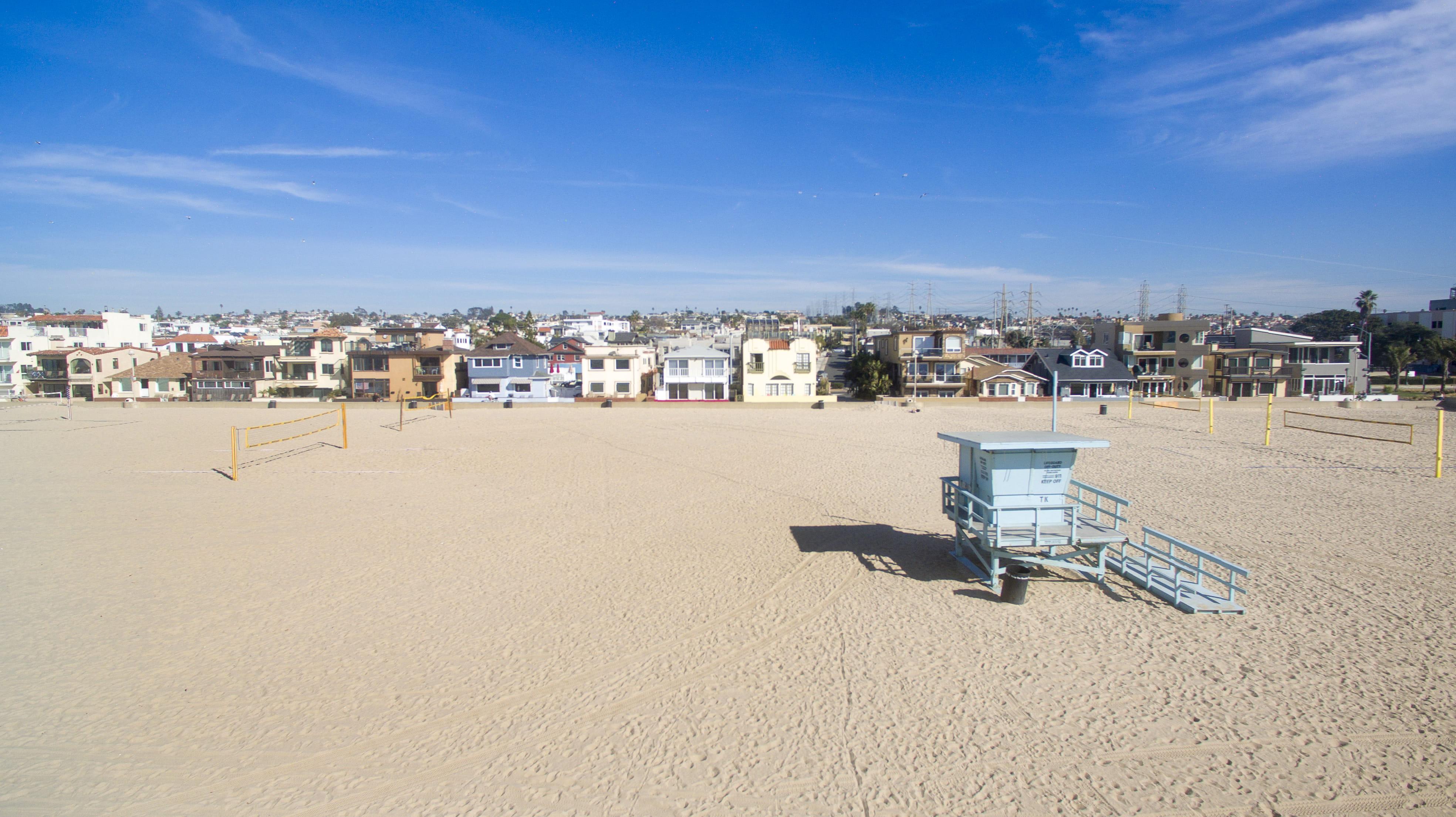 california, building, volleyball, 31 the strand, high angle view, cityscape, land, blue, houses, cloud - sky, architecture, united states, day, water, city, HD Wallpaper
