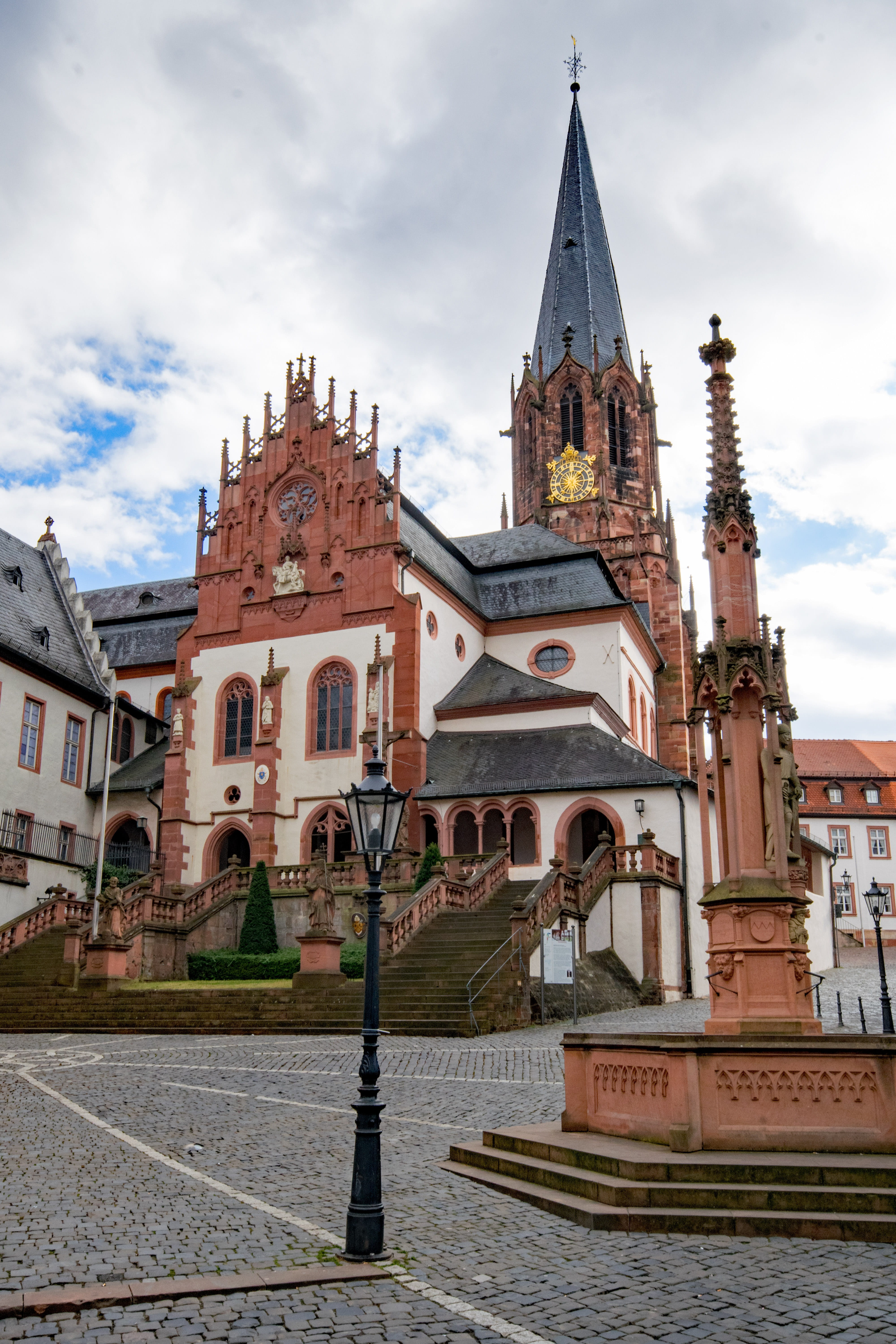 spire, architecture, religion, Collegiate, building exterior, lower franconia, Basilica, history, outdoors, faith, germany, tower, cloud - sky, place of worship, Phone HD Wallpaper