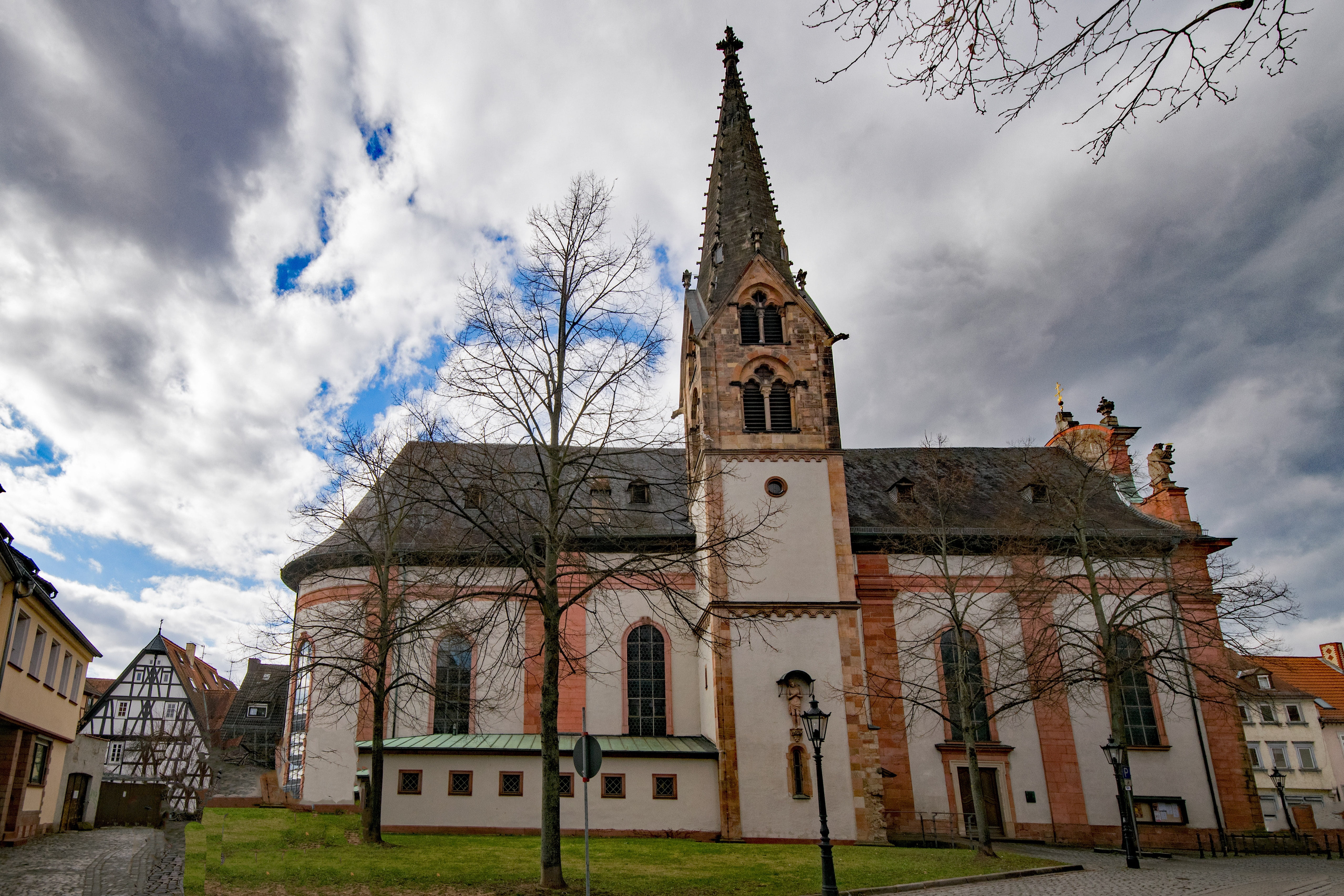 faith, tree, spirituality, place of worship, architecture, outdoors, parish church, church, no people, tower, built structure, belief, sky, lower franconia, HD Wallpaper