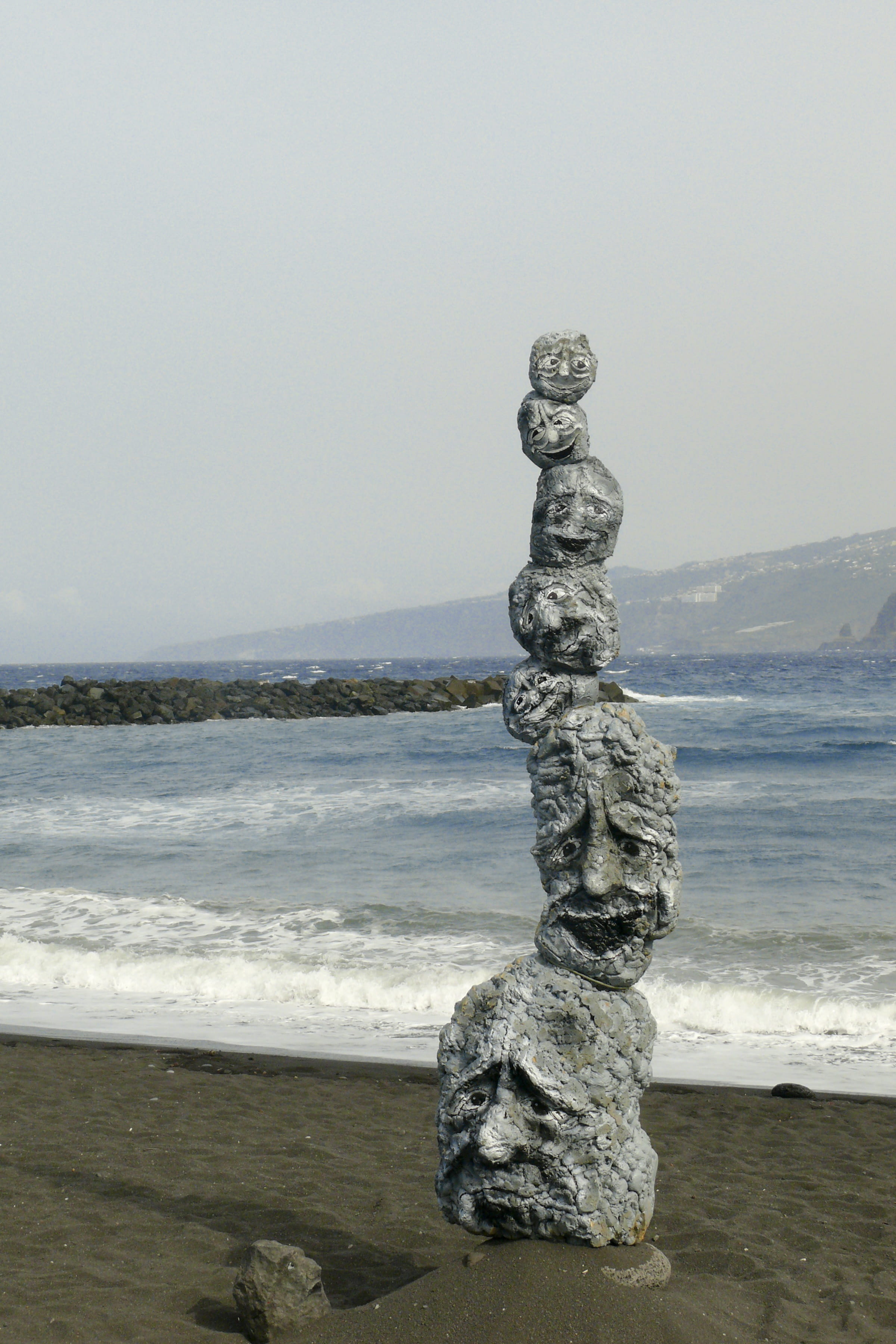 stony, rock, copy space, sculpture, stone sculpture, grim, horizon over water, horizon, stack rock, head, wave, obelisk, Faces, ernst, cheerful, art, face, Phone HD Wallpaper
