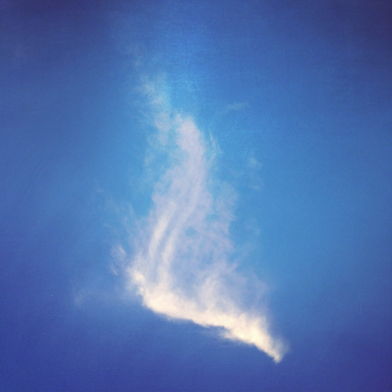 beauty, wispy cloud, day, no people, light, wispy, heaven, smooth, cloud flame, untitled, outdoors, cloud, smoke, white, shape, sky, majestic, feather, Phone HD Wallpaper