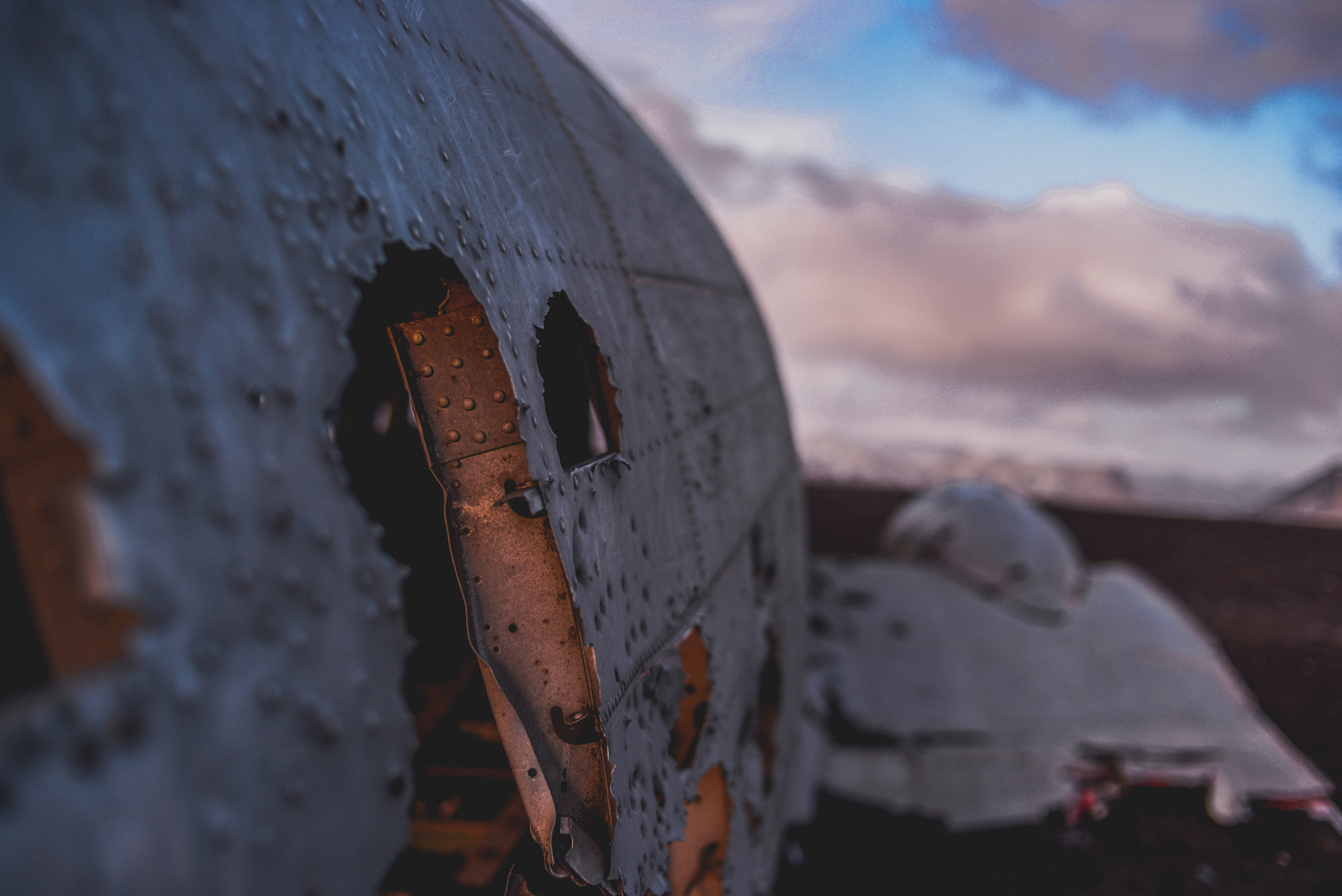 photo, landing, decline, space shuttle, damaged, vehicle, architecture, focus, astronomy, bunker, aircraft, nature, outer space, mode of transportation, HD Wallpaper