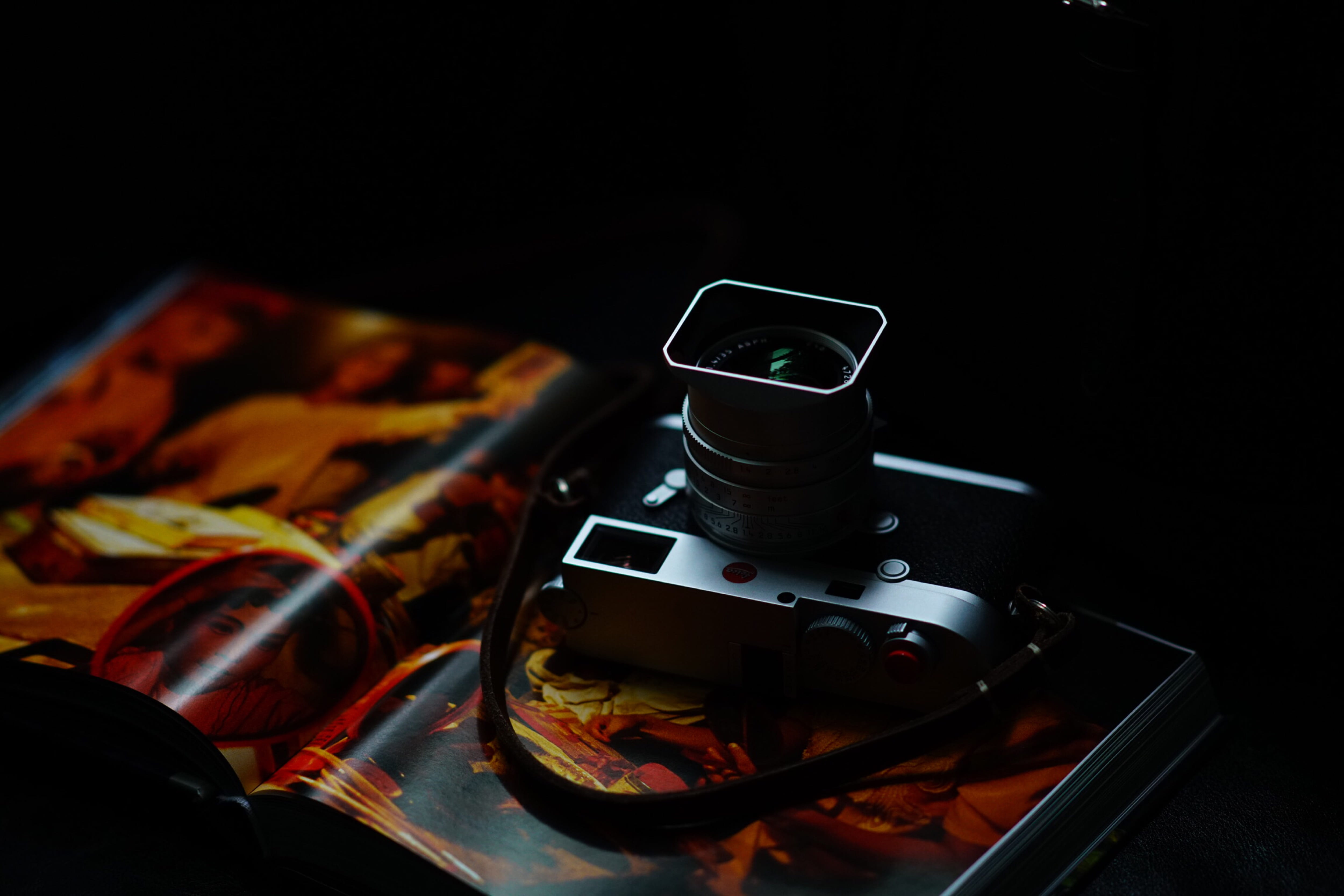 photography themes, old, table, studio shot, grey, equipment, absence, meal, read, copy space, video camera, camera, camera - photographic equipment, arts culture and entertainment, HD Wallpaper