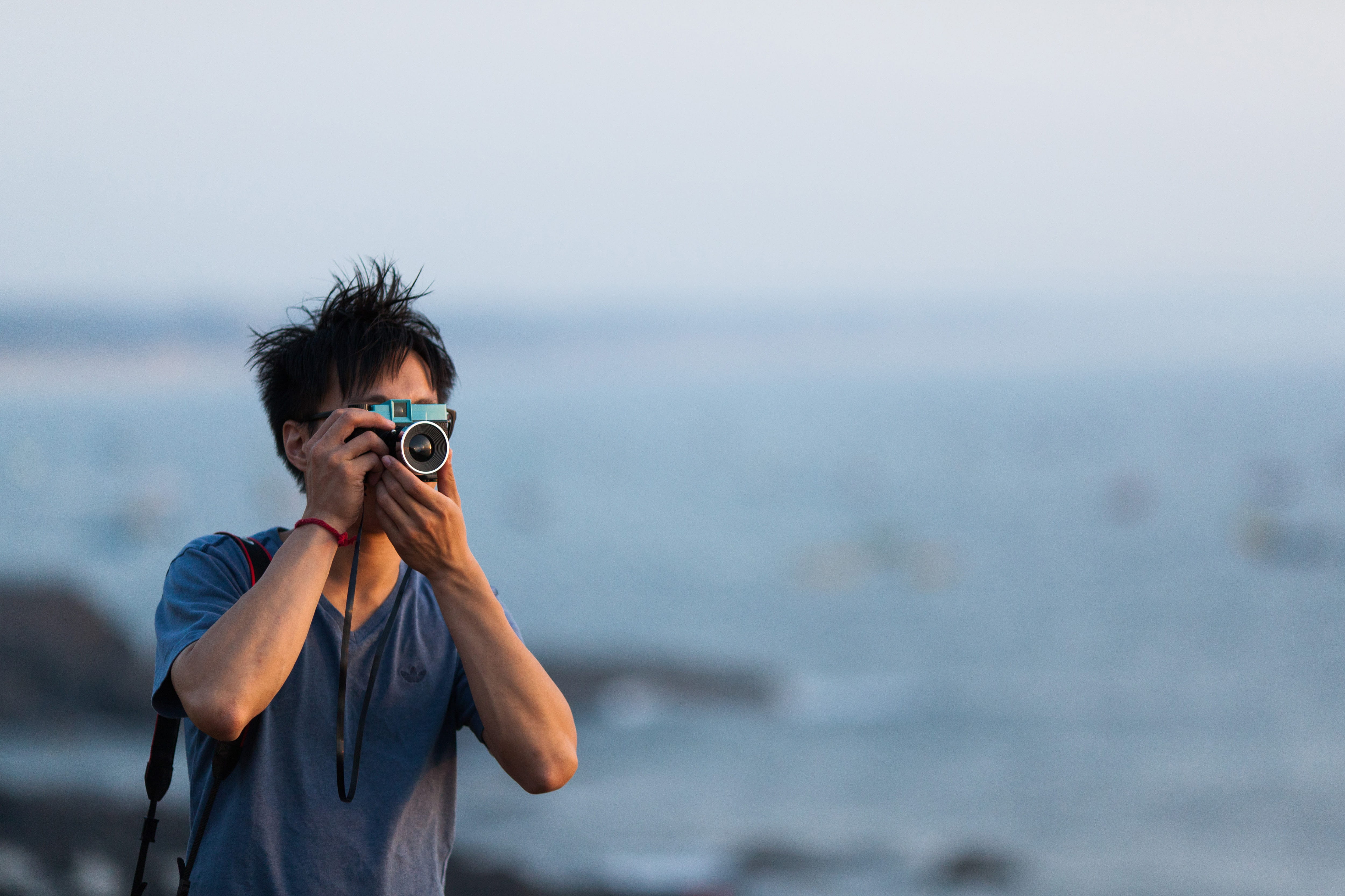 portrait, sea, only men, one Person, beach, adult, outdoors, photo, one man only, people, front view, horizon, leisure activity, hairstyle, looking, focus on foreground, HD Wallpaper