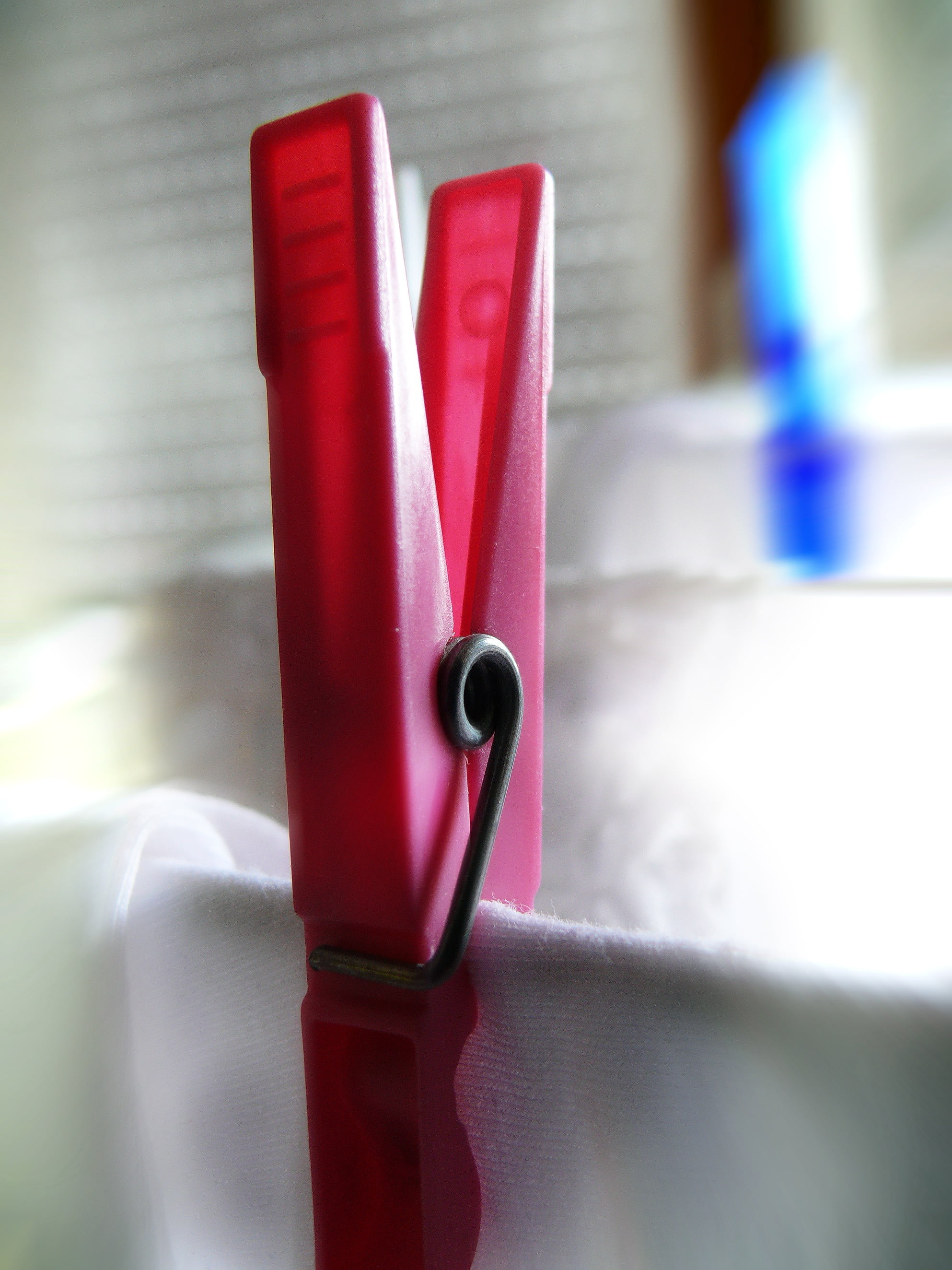 home interior, laundry, indoors, plastic, clip, architecture, close-up, metal, red, man made, clothes peg, still life, table, focus on foreground, no people, Phone HD Wallpaper