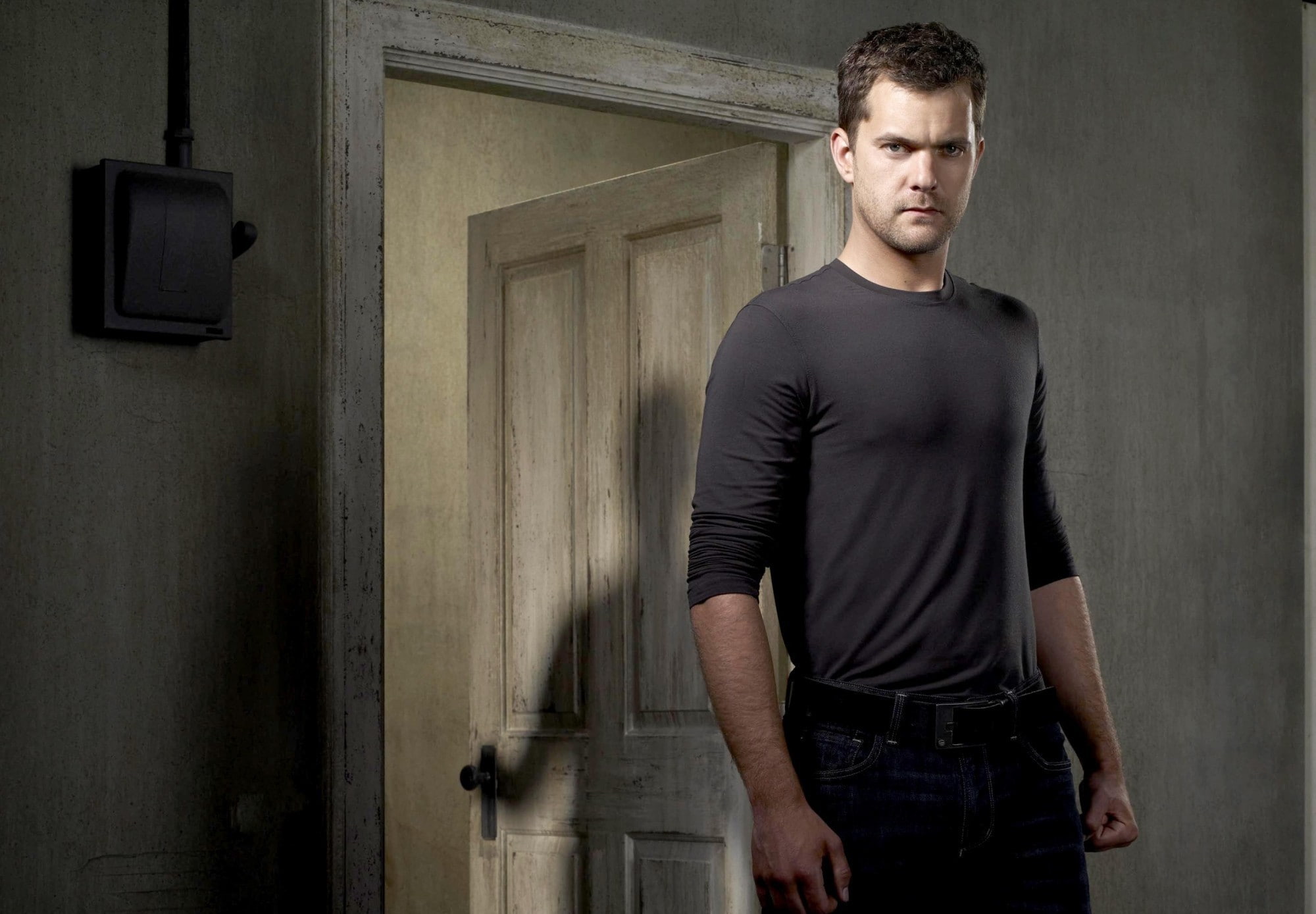 actor, Joshua Jackson, shadow, male, the door, 1080P, room, HD Wallpaper