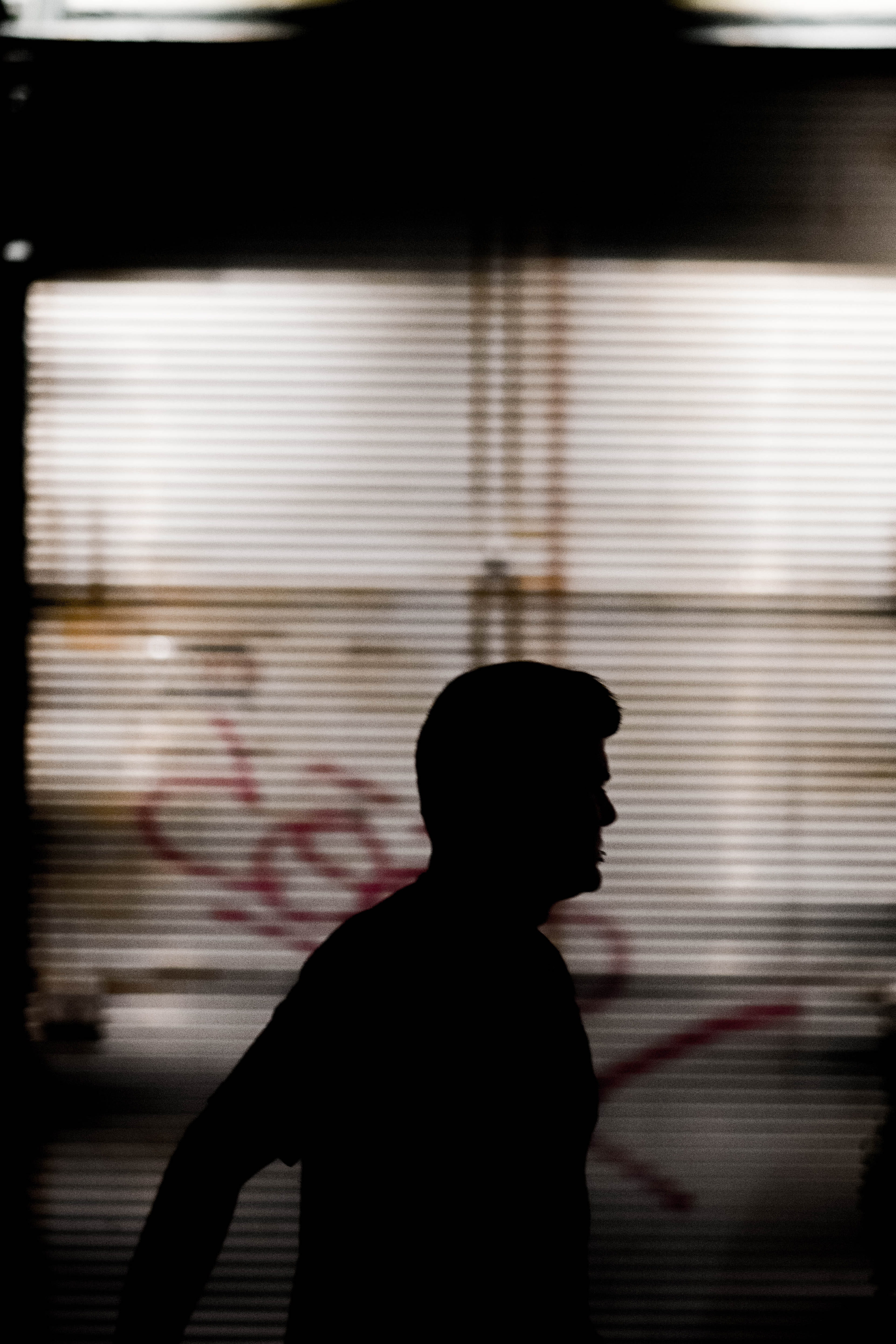 side view, indoors, motion, leisure activity, blurred motion, architecture, sillouette, night time, unrecognizable person, lifestyles, photo, real people, Phone HD Wallpaper