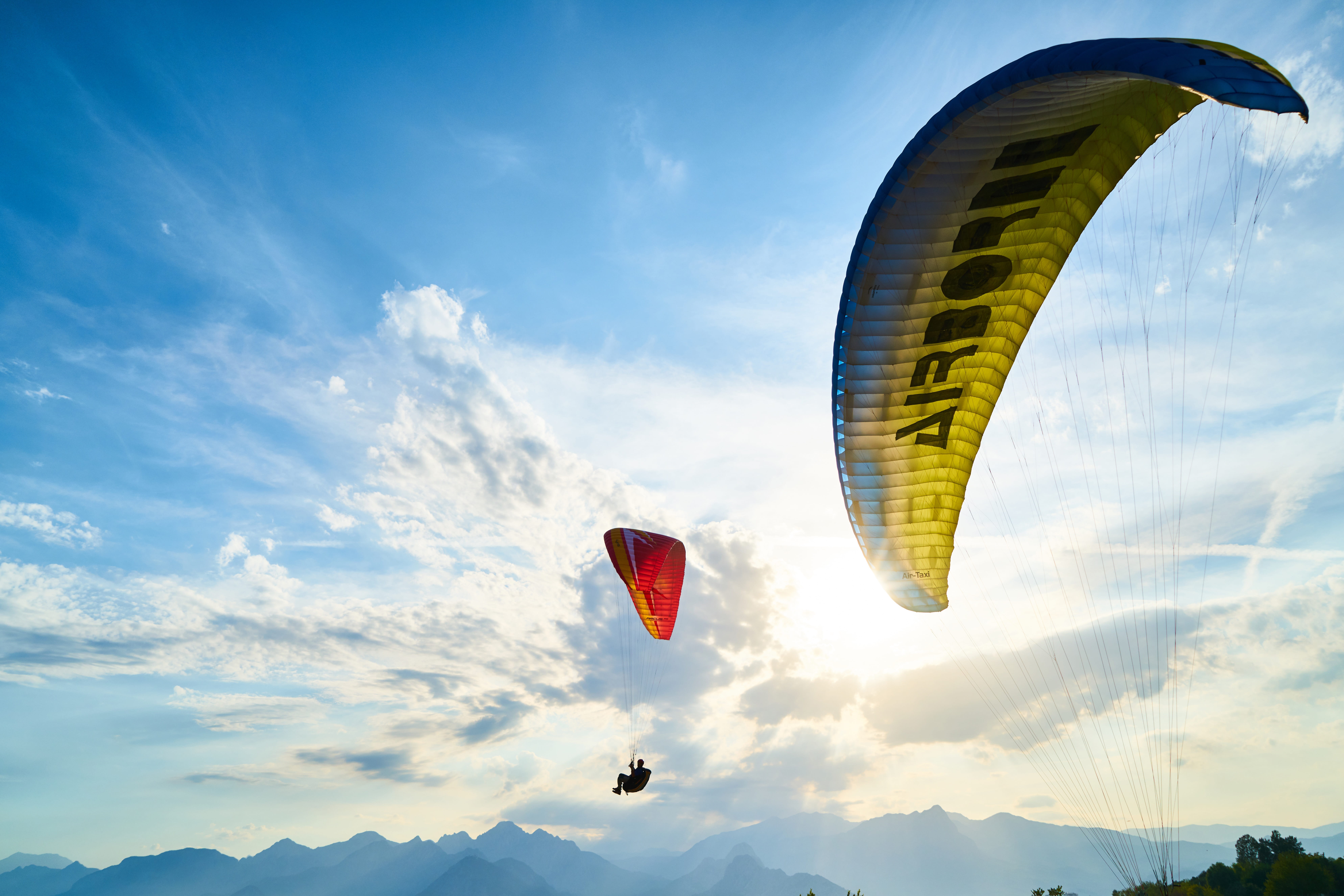 sky, parasailing, extreme sports, dom, low angle view, entertainment, parachute, great, transportation, sports, mid-air, day, unrecognizable person, landscape, HD Wallpaper