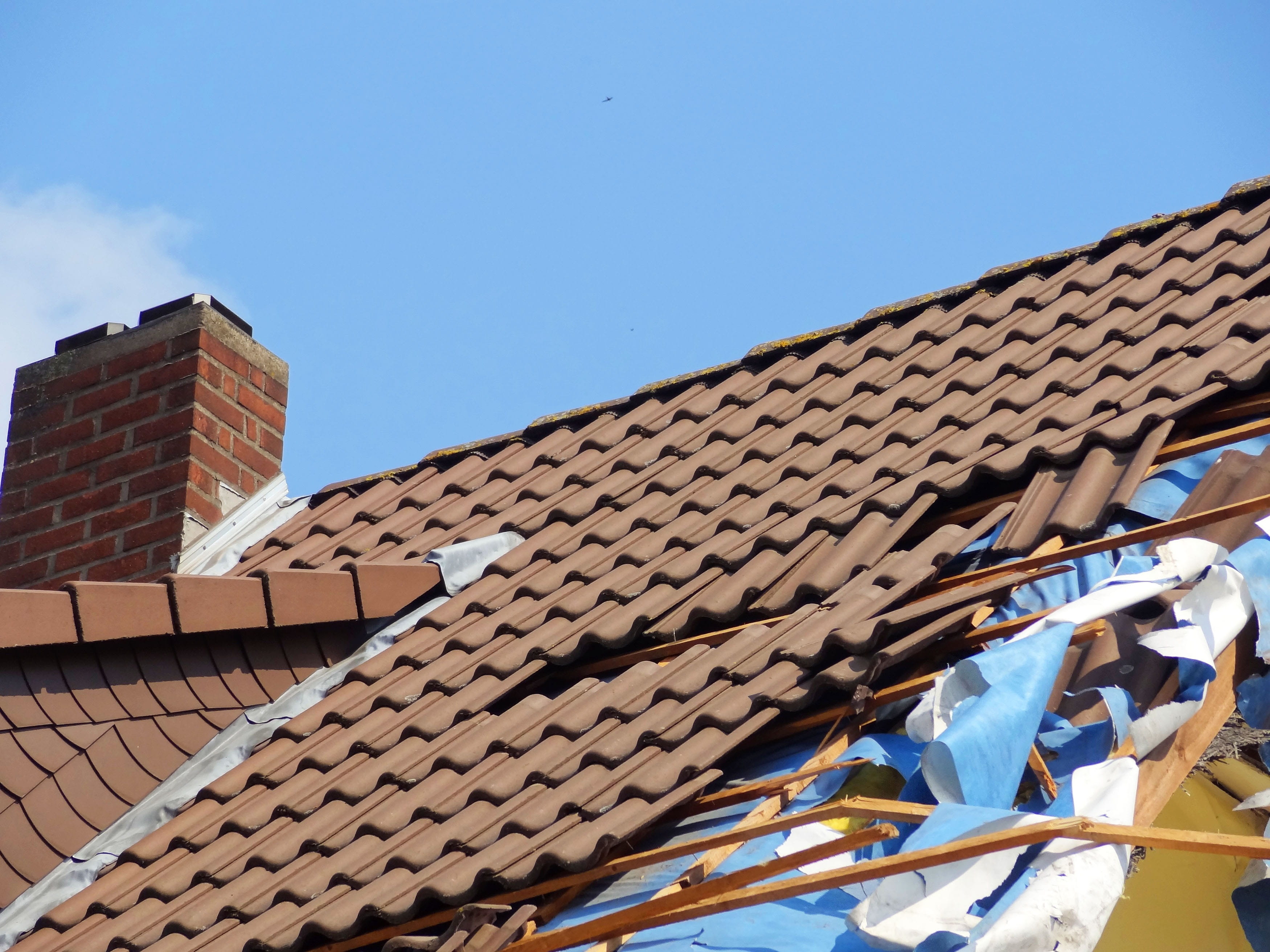 insurance, storm damage, autumn storm, damage, roof tile, flash of lightning, outdoors, day, winter storm, 2K, brown, pattern, blue, house, sky, thunderstorm, HD Wallpaper
