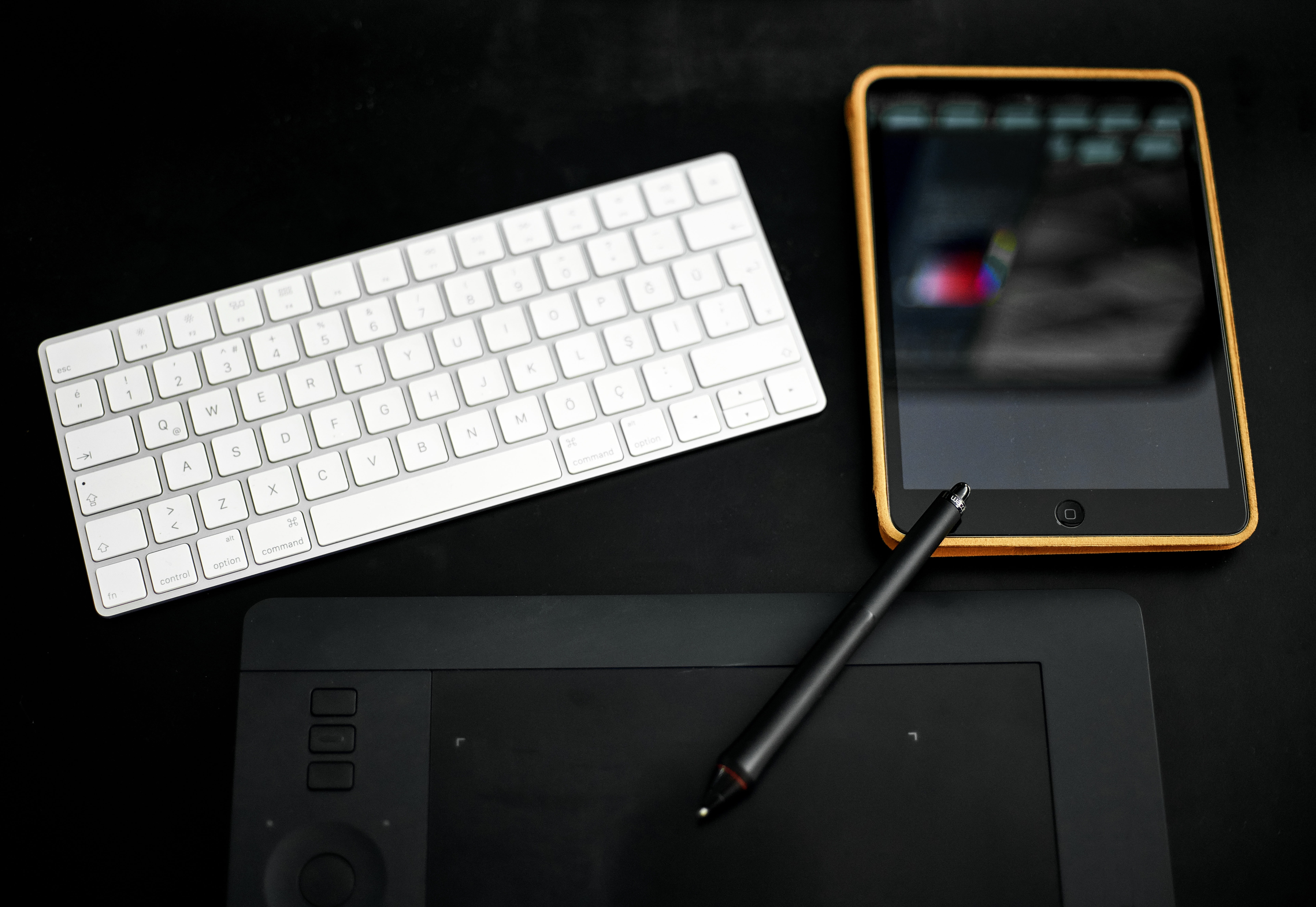 to write, pen, table, note pad, photo, keyboard, no people, computer keyboard, background, computer, wireless technology, communication, course, the work, HD Wallpaper