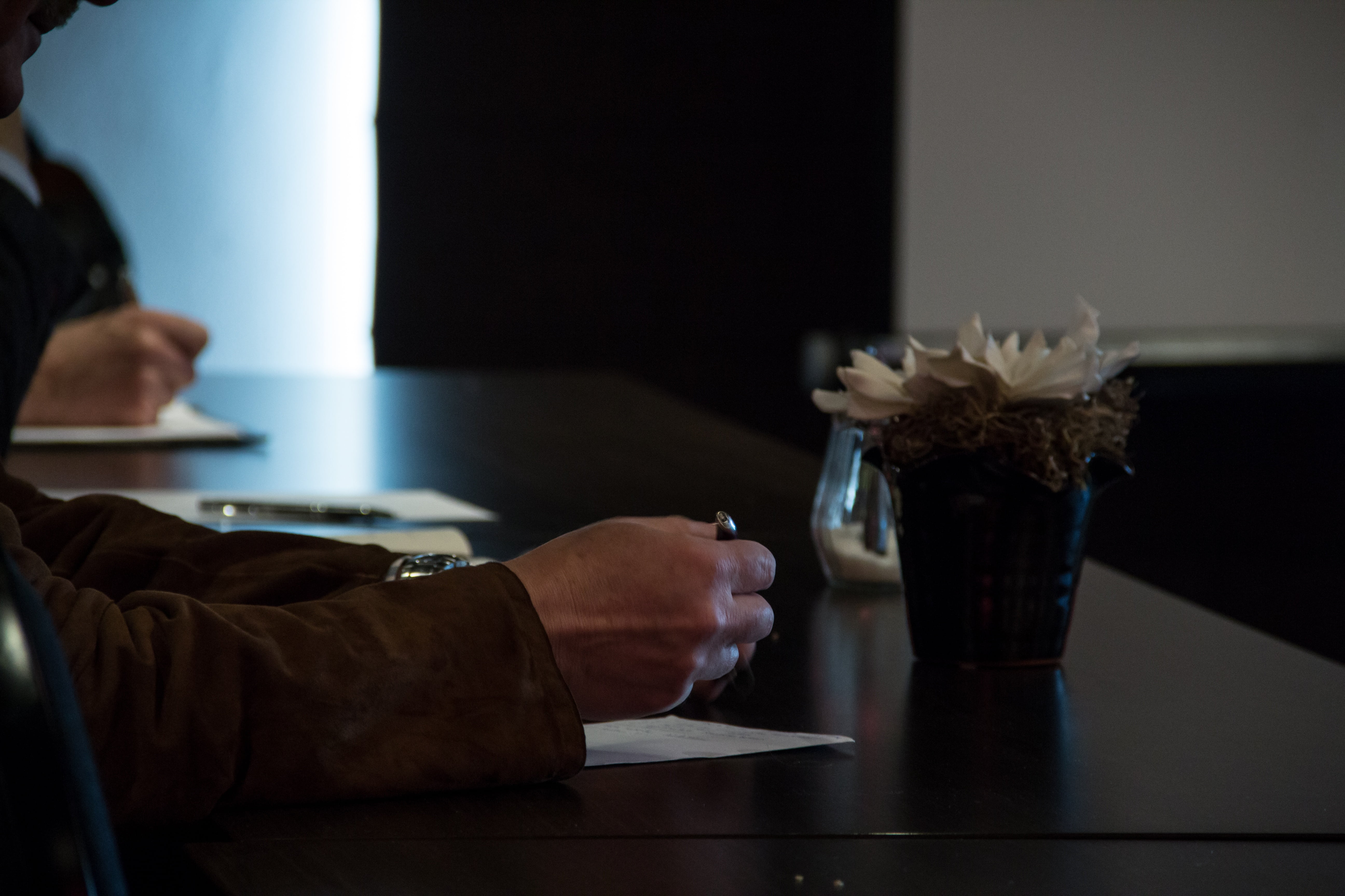 people, table, men, businessman, hand, near, black, restaurant, paperwork, business, males, 5K, one person, food and drink, flower, business person, note, HD Wallpaper