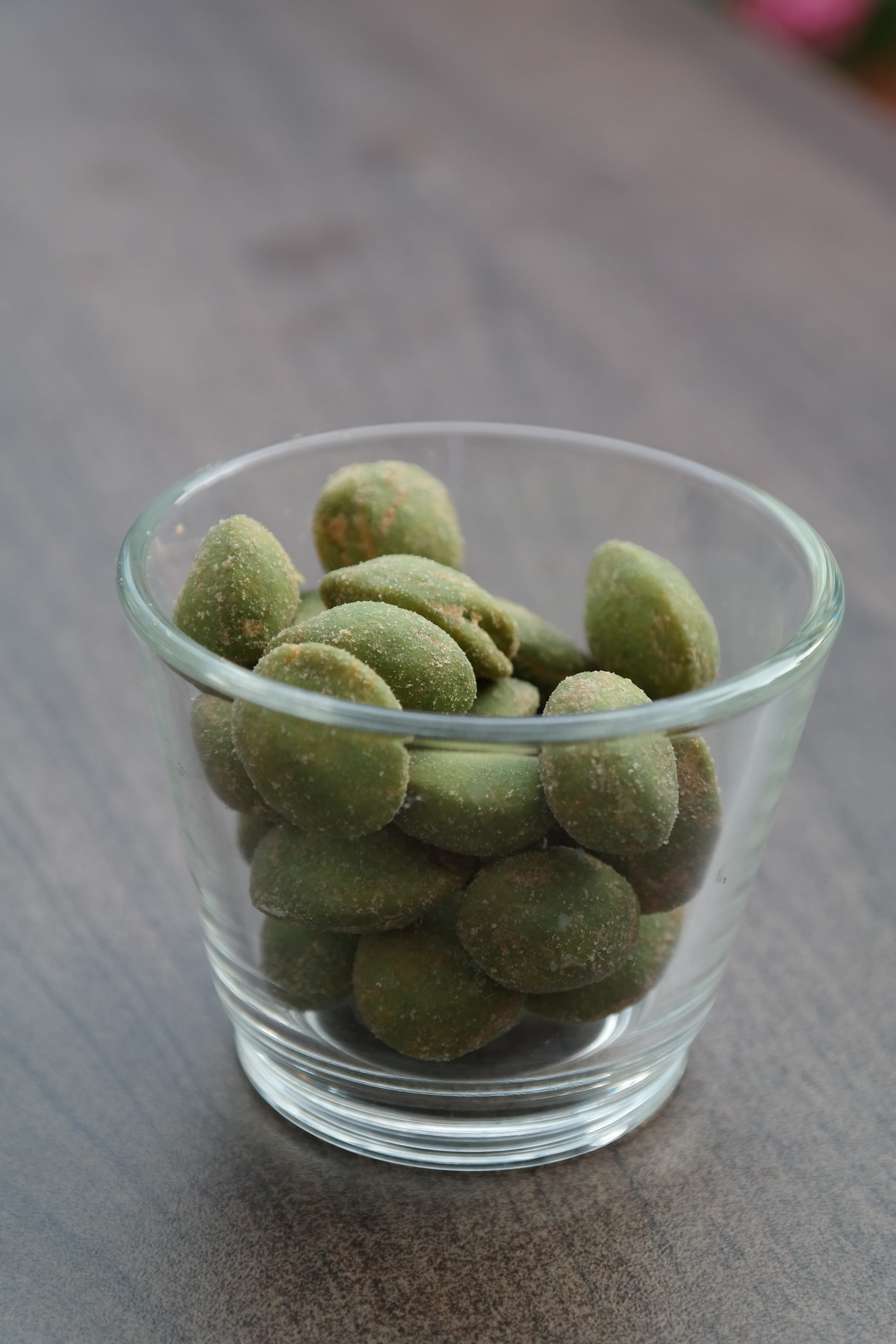 no people, table, focus on foreground, fruit, close-up, starter, nibble, food and drink, glass - material, Wasabi, knabberzeug, household equipment, Snack, Phone HD Wallpaper