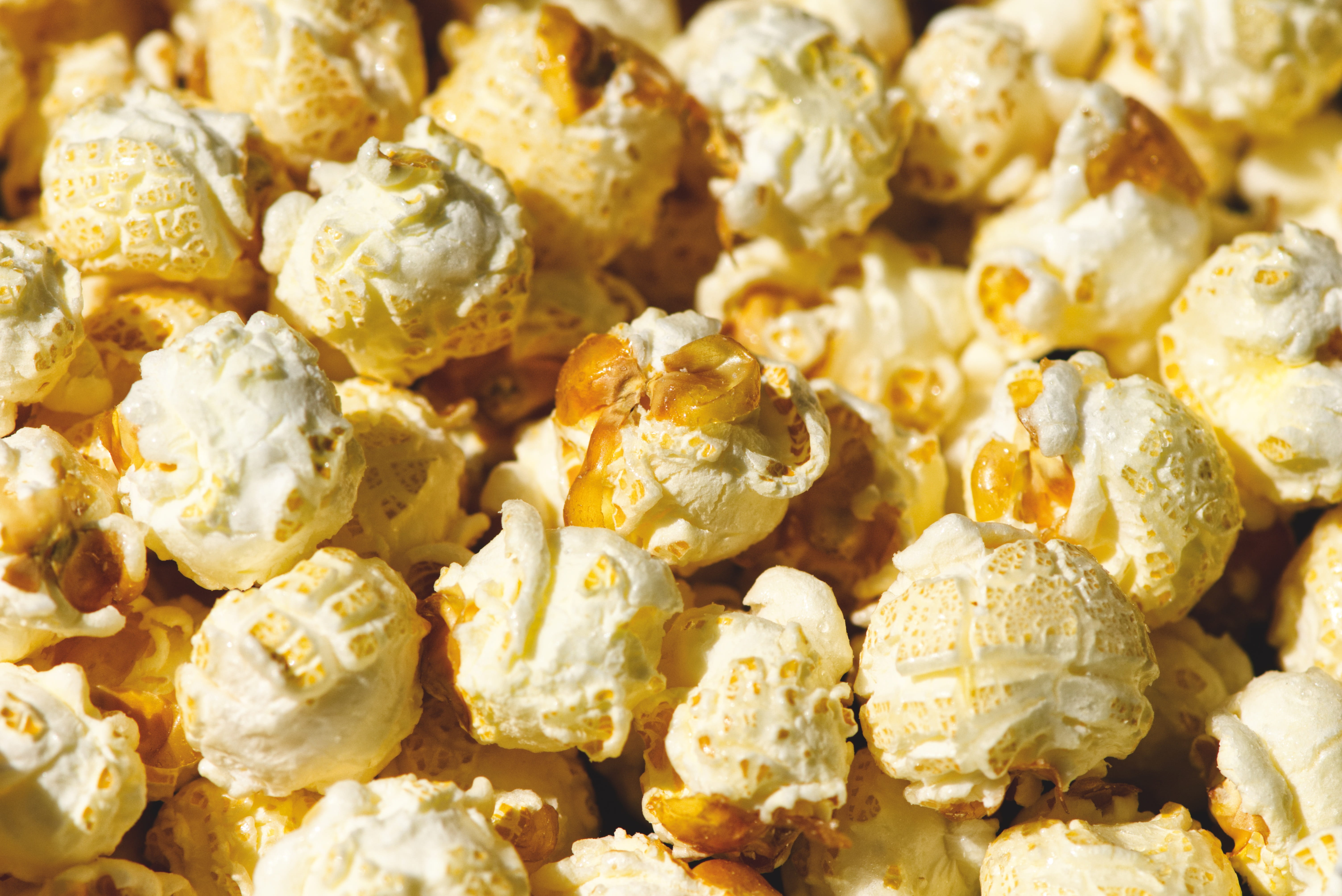 food, sweet, popcorn, corn, healthy eating, sweet food, 5K, still life, wellbeing, freshness, no people, eat, chucks, indoors, close-up, ready-to-eat, HD Wallpaper