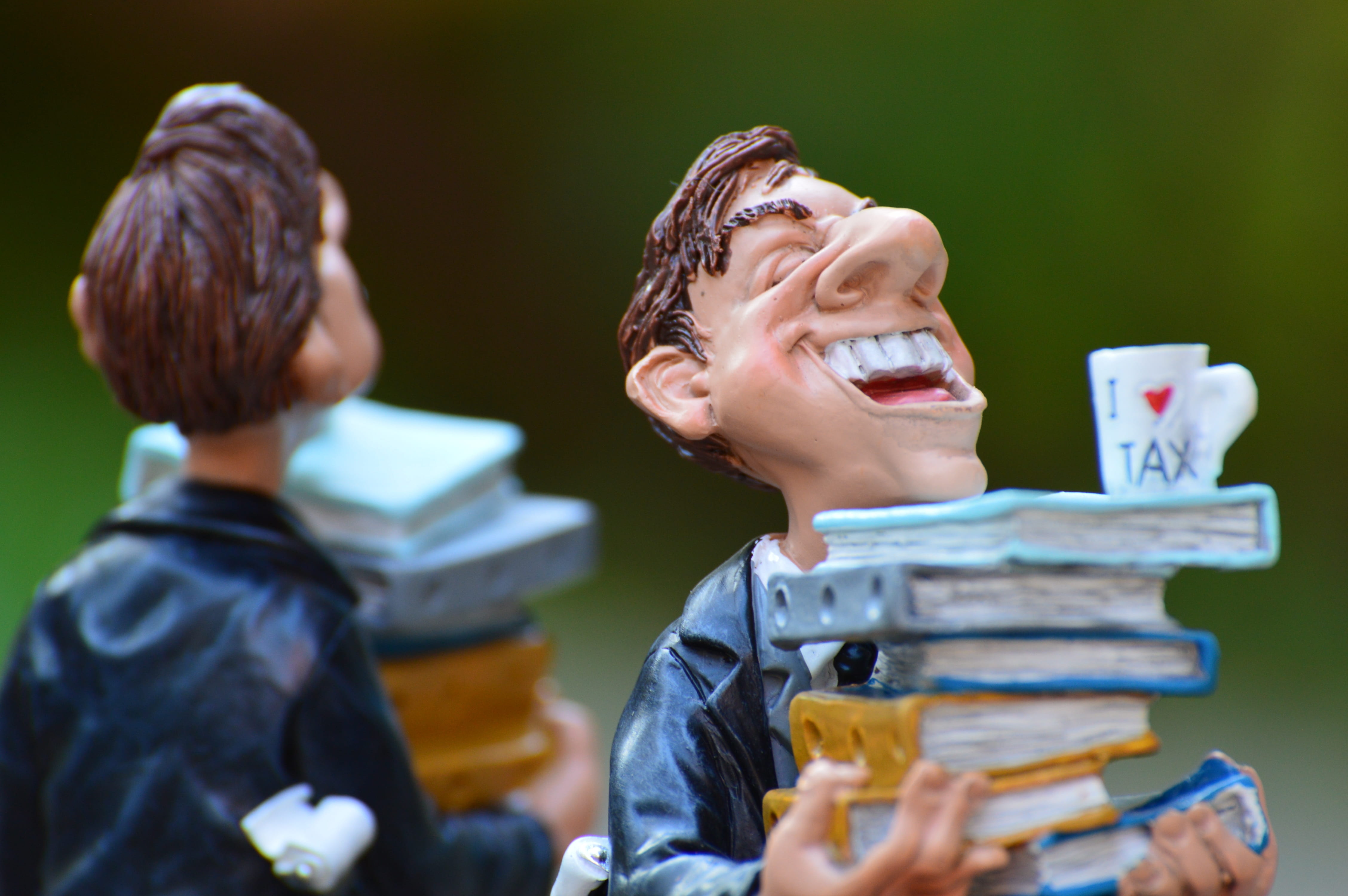 positive emotion, focus on foreground, women, carrying, figure, activity, emotion, people, office, papers, 4K, bobblehead, book, taxes, files, photography, HD Wallpaper