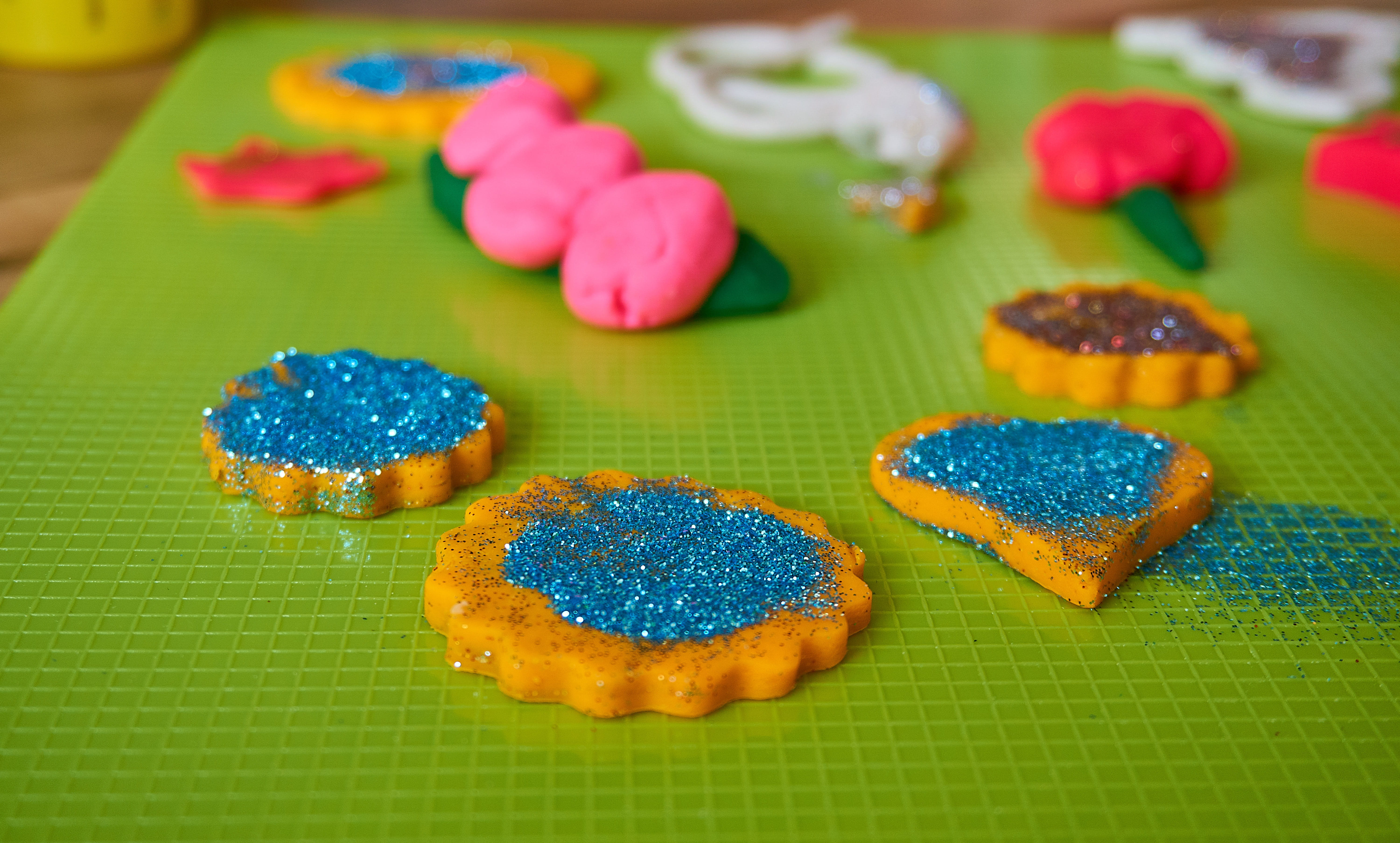 children, multi colored, sweet, green color, temptation, ready-to-eat, celebration, playdoh, sweet food, unhealthy eating, fun, play, toys, leisure, cookies, HD Wallpaper
