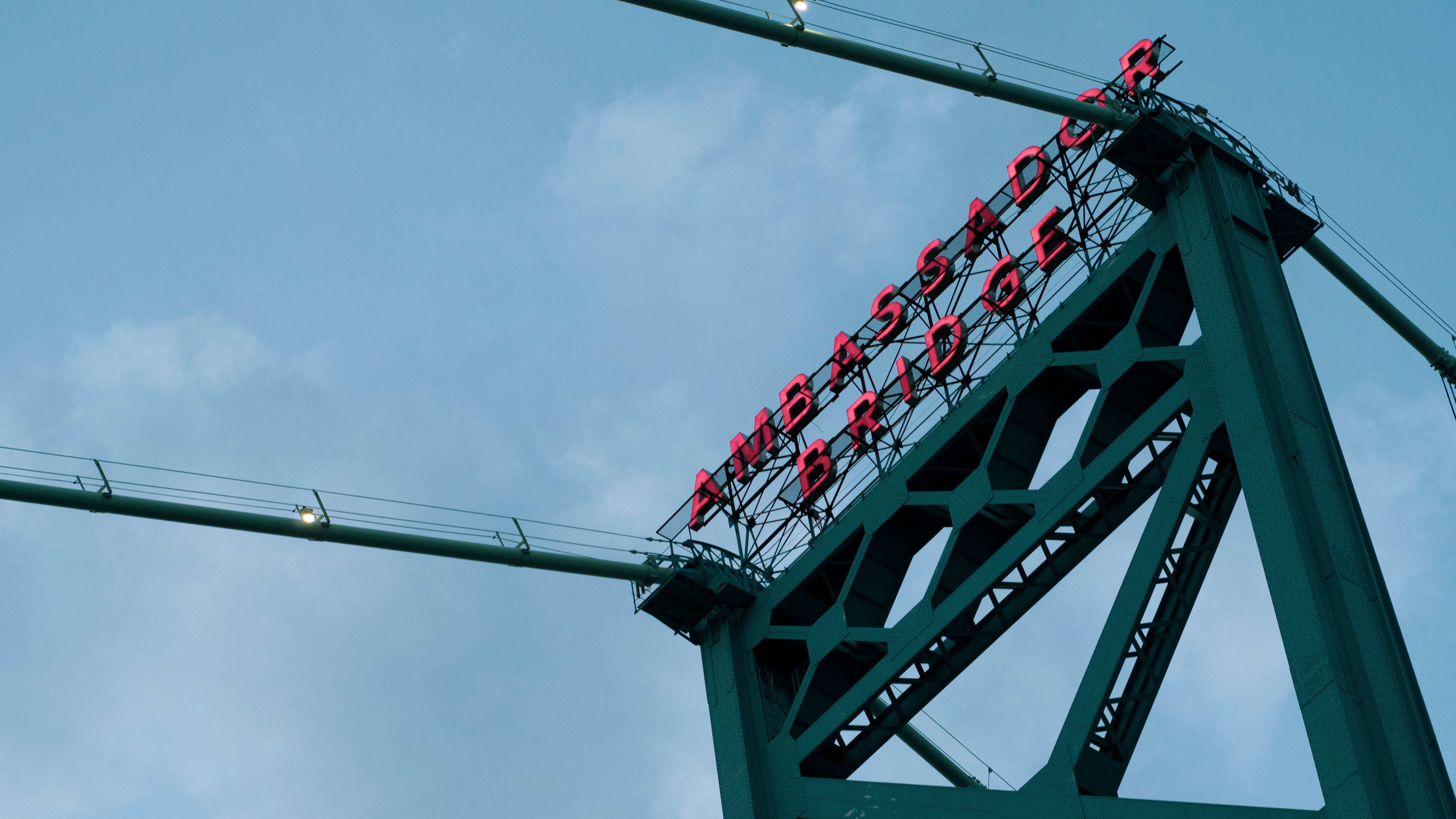architecture, built structure, bridge - man made structure, construction industry, leisure activities, blue, building, construction, day, drink, low angle view, HD Wallpaper