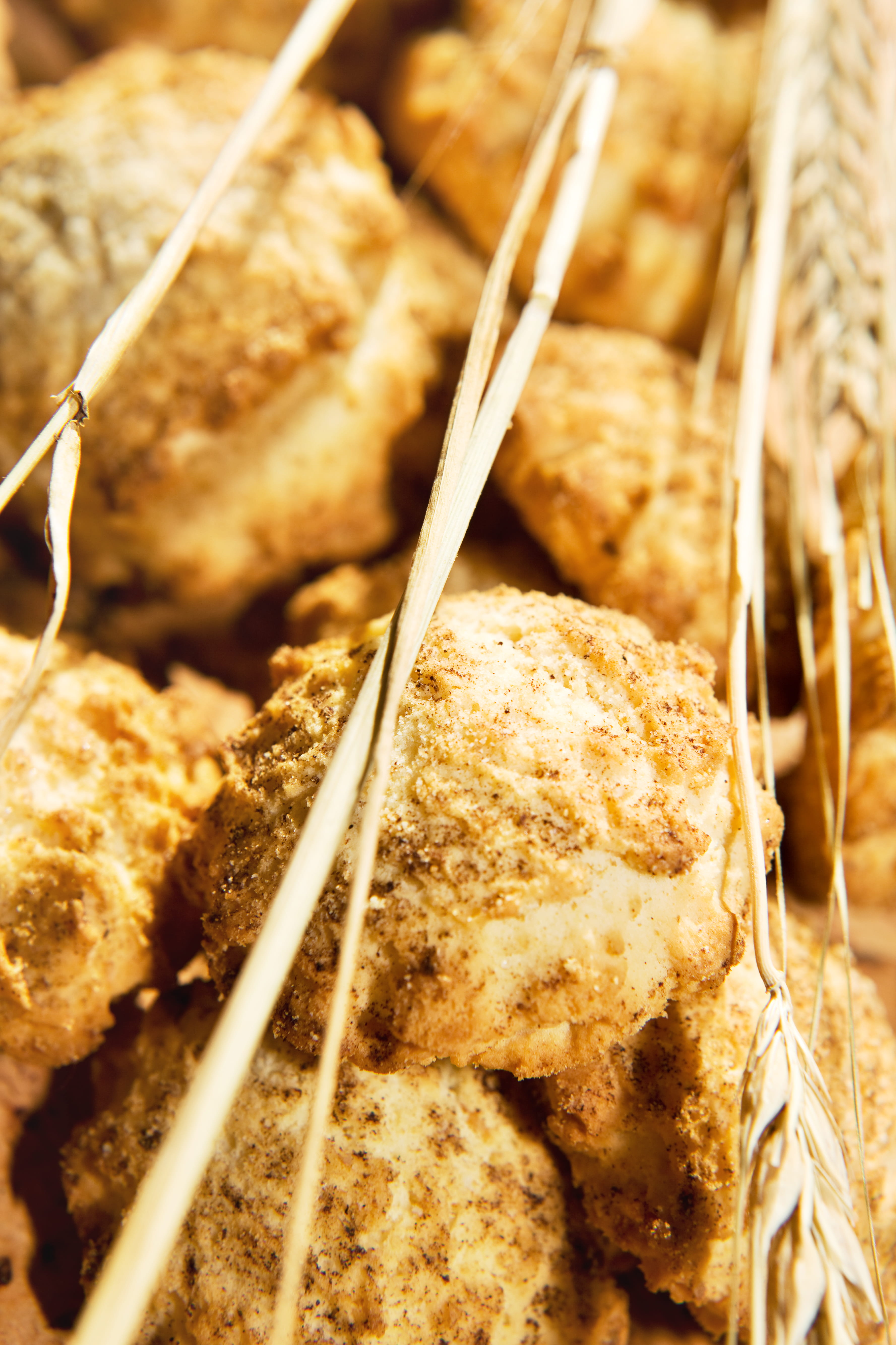 nobody, sugar, treat, food, home, nibble, 5K, freshness, selective focus, eating, cookie, unhealthy, still life, sweet food, tempting, nice, nature, naughty, Phone HD Wallpaper