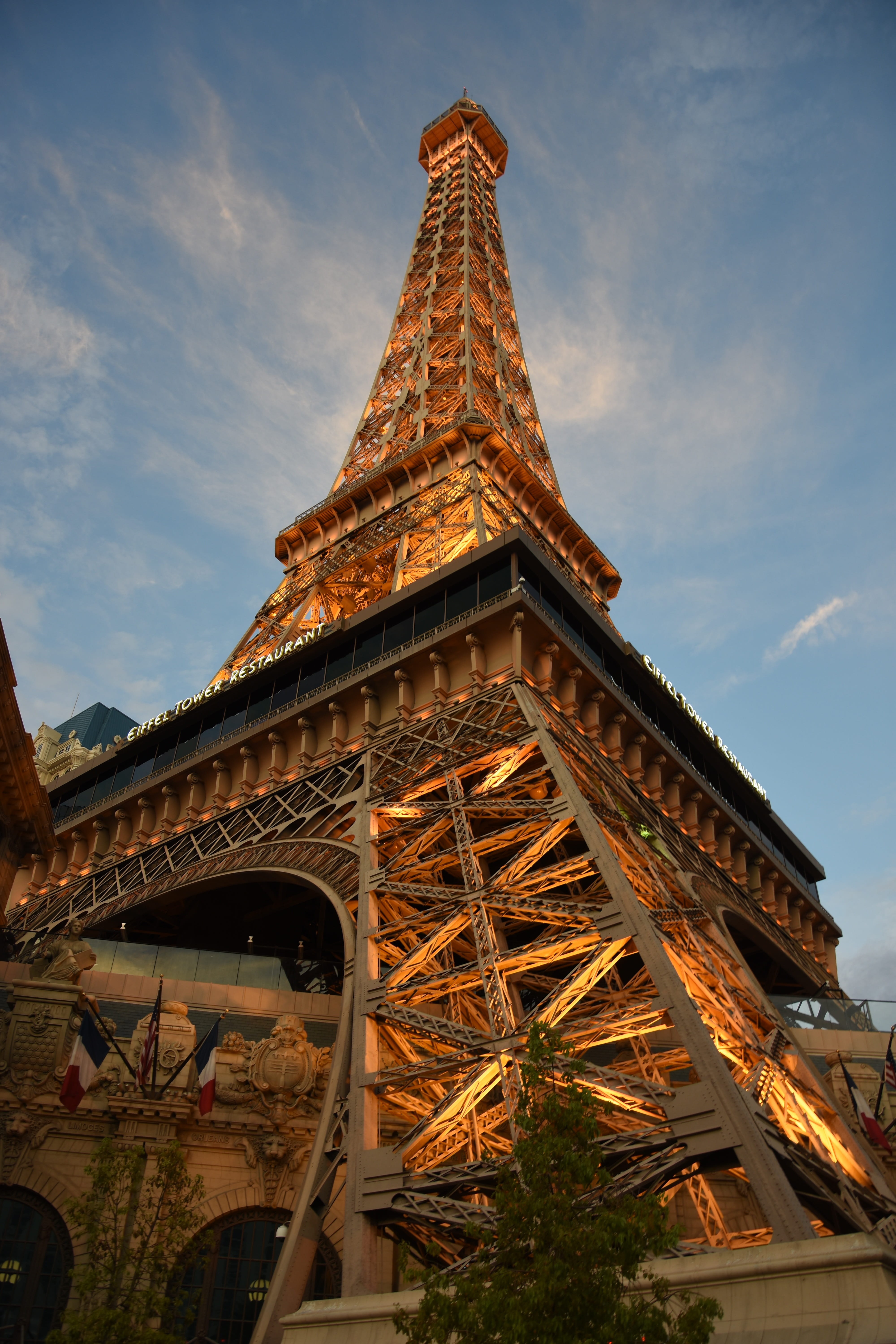 5K, tourism, built structure, las vegas, building exterior, day, eiffel tower, paris, downtown, travel, cloud - sky, sky, famous, spire, tower, no people, Phone HD Wallpaper