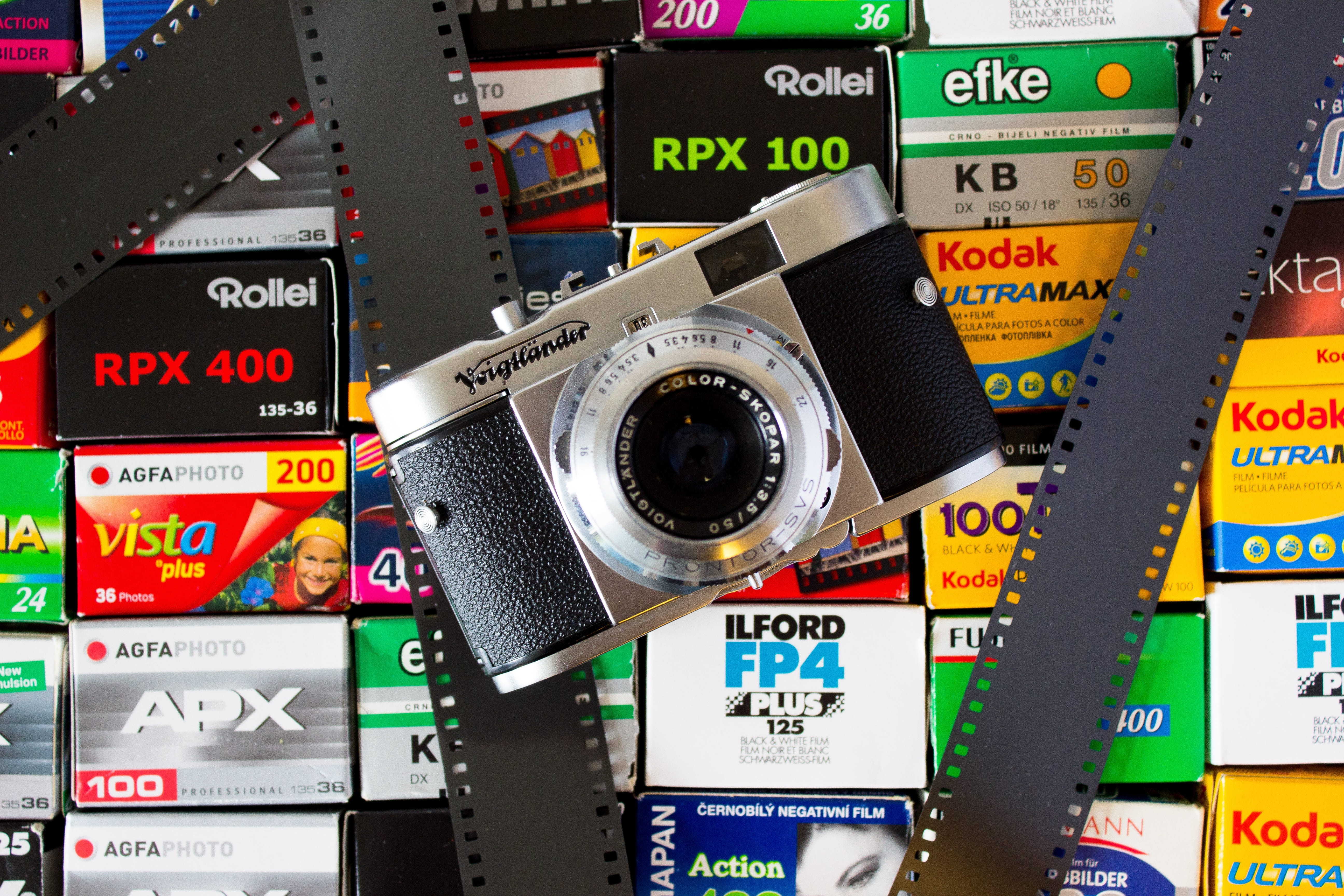 text, camera, photograph, 5K, film, hipster, equipment, air vehicle, nostalgia, Analog Camera, communication, lens, recording, analog, kodak, no people, HD Wallpaper
