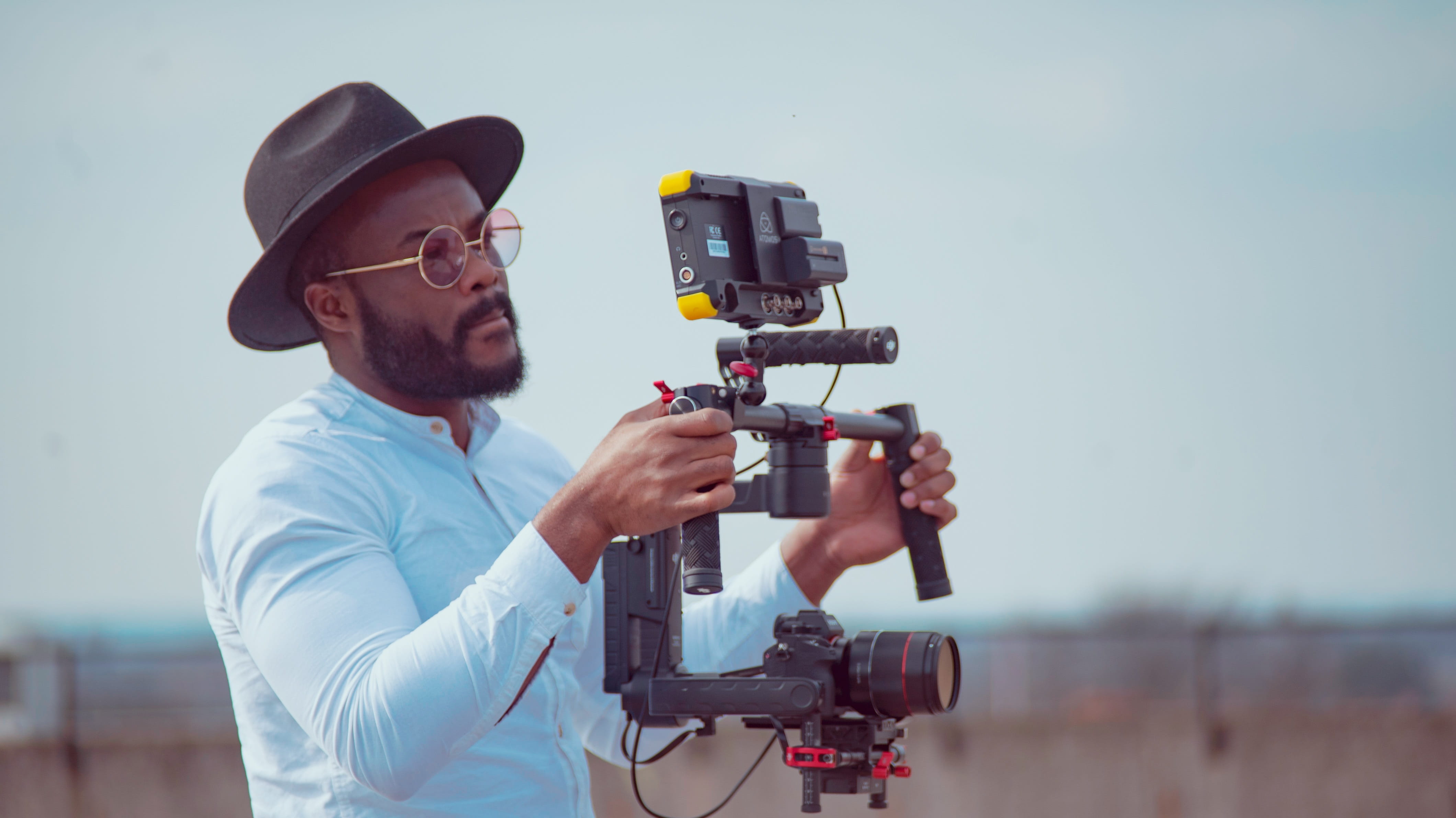 dp, camera - photographic equipment, young men, casual clothing, movie, clothing, media, technology, cinematography, hat, occupation, adult, cinema, men, HD Wallpaper
