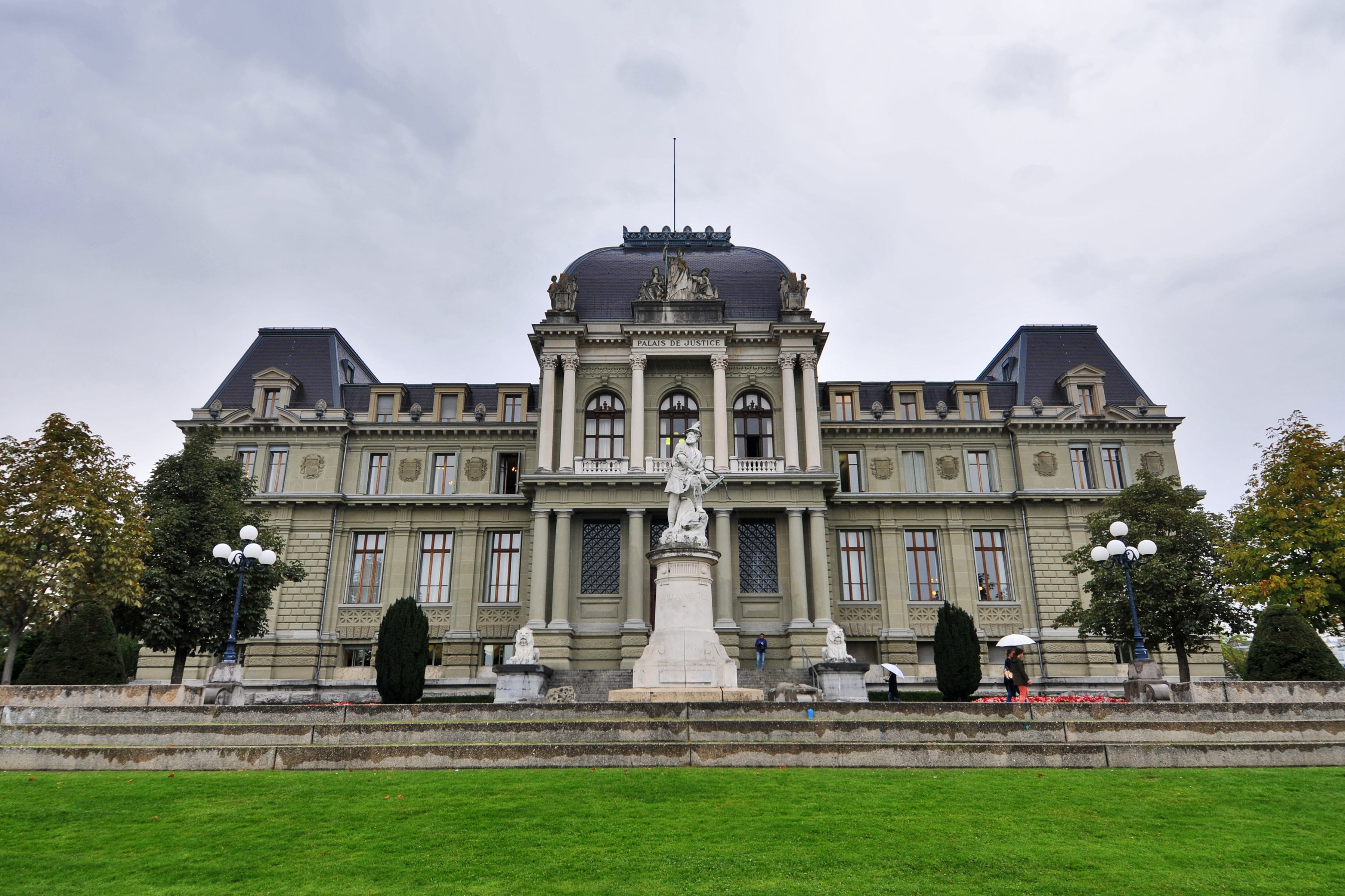 plant, outdoors, ornate, built structure, facade, building exterior, nature, tribunal, travel, district court, day, architecture, incidental people, architectural column, HD Wallpaper