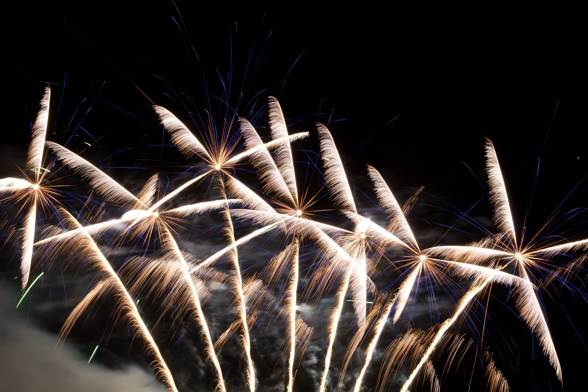 arts culture and entertainment, New YearS Eve, lights, vibrant Color, multi colored, sylvester, exploding, black Color, light, yellow, Night, firework - Man Made Object, HD Wallpaper