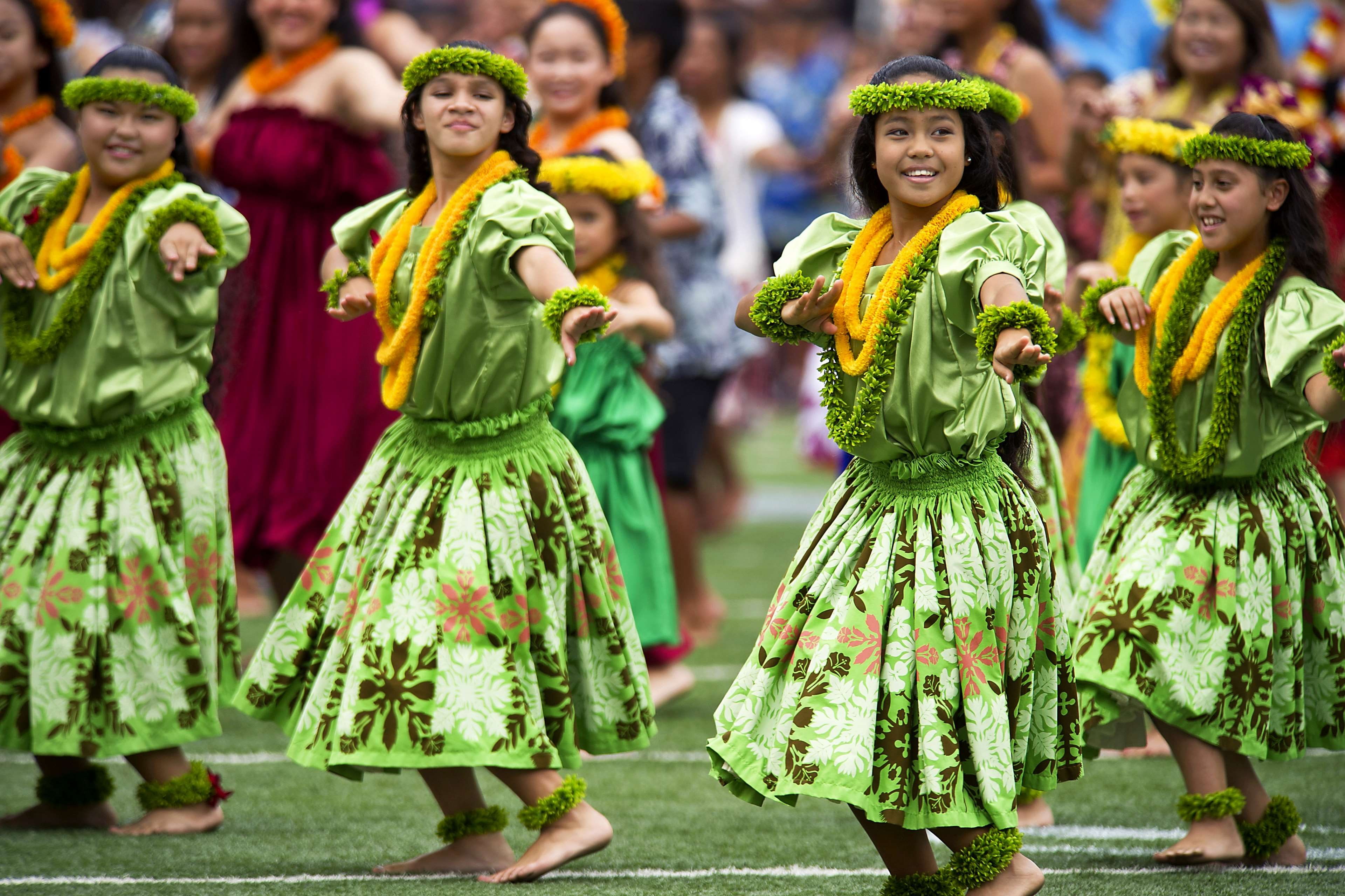 togetherness, group of people, looking at camera, celebration, focus on foreground, hawaiian, dancing, people, colourful, dancers, carnival - celebration event, HD Wallpaper