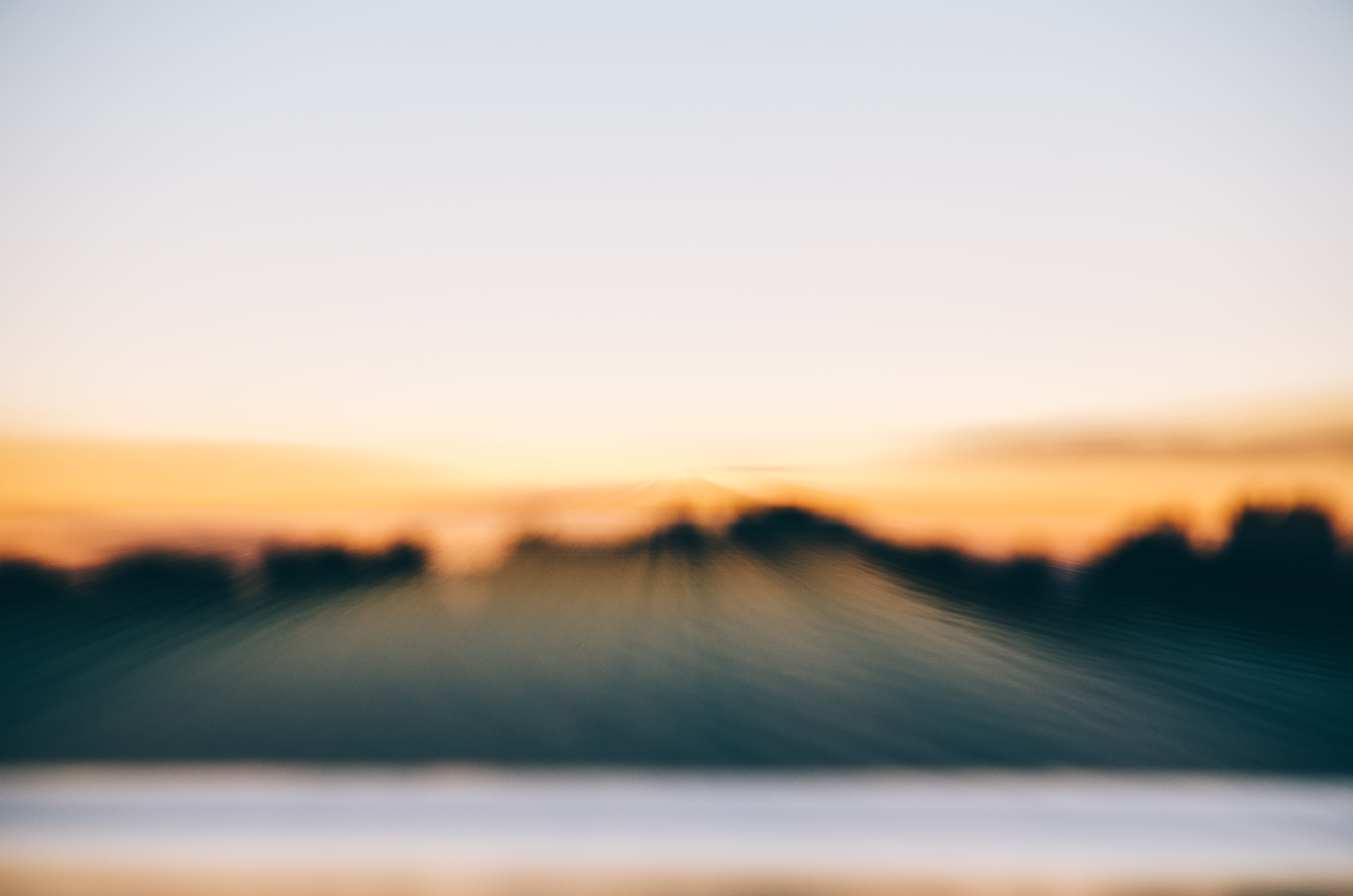 beauty in nature, environment, mood, tranquil scene, silhouette, outdoors, copy space, sea, colur, photography, idyllic, blurred motion, sunset, friends, HD Wallpaper