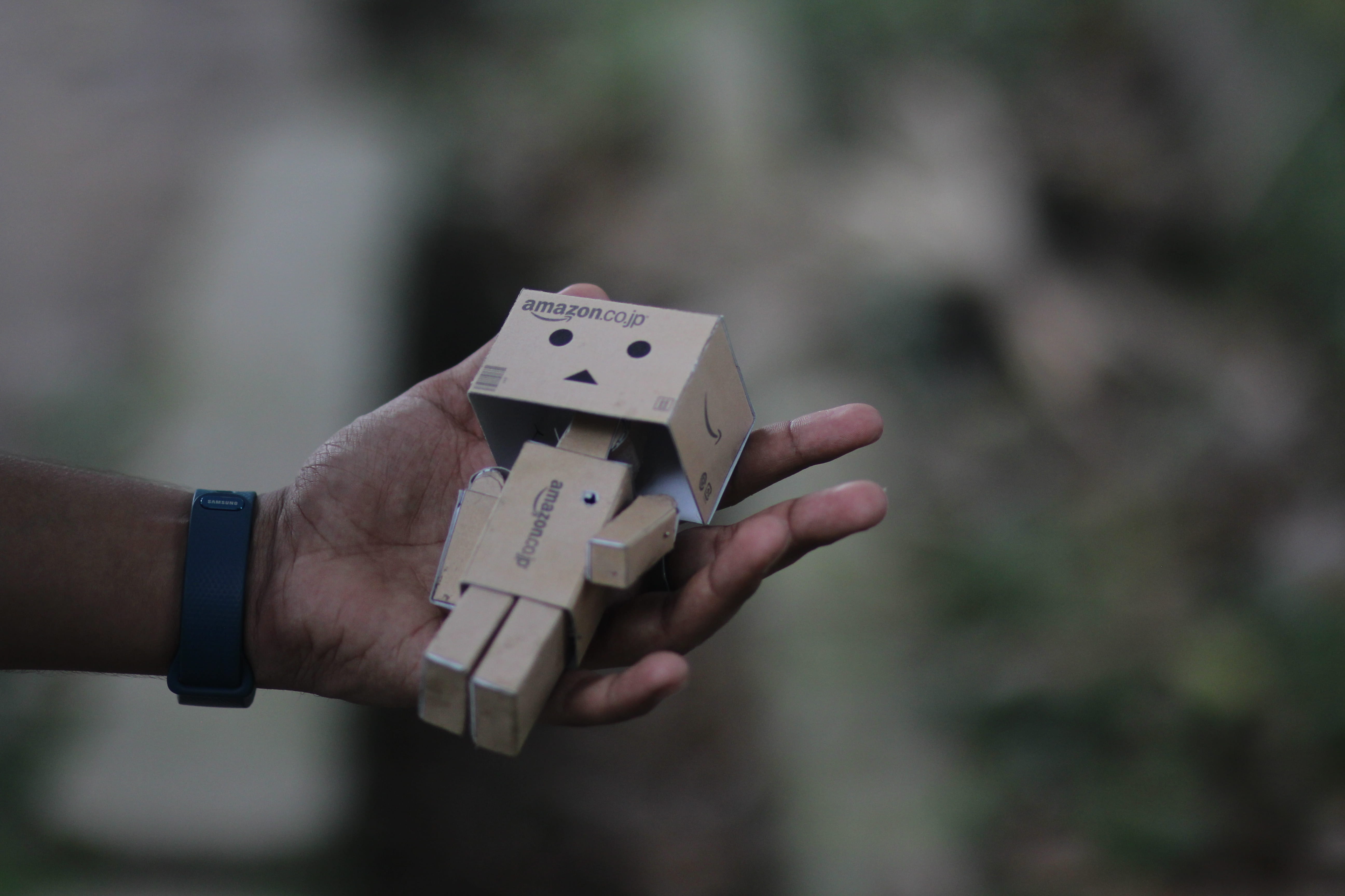 adapter, led, camera, 5K, hand, outdoors, focus on foreground, lock, human body part, finger, human hand, gambling, human limb, real people, electronics, HD Wallpaper