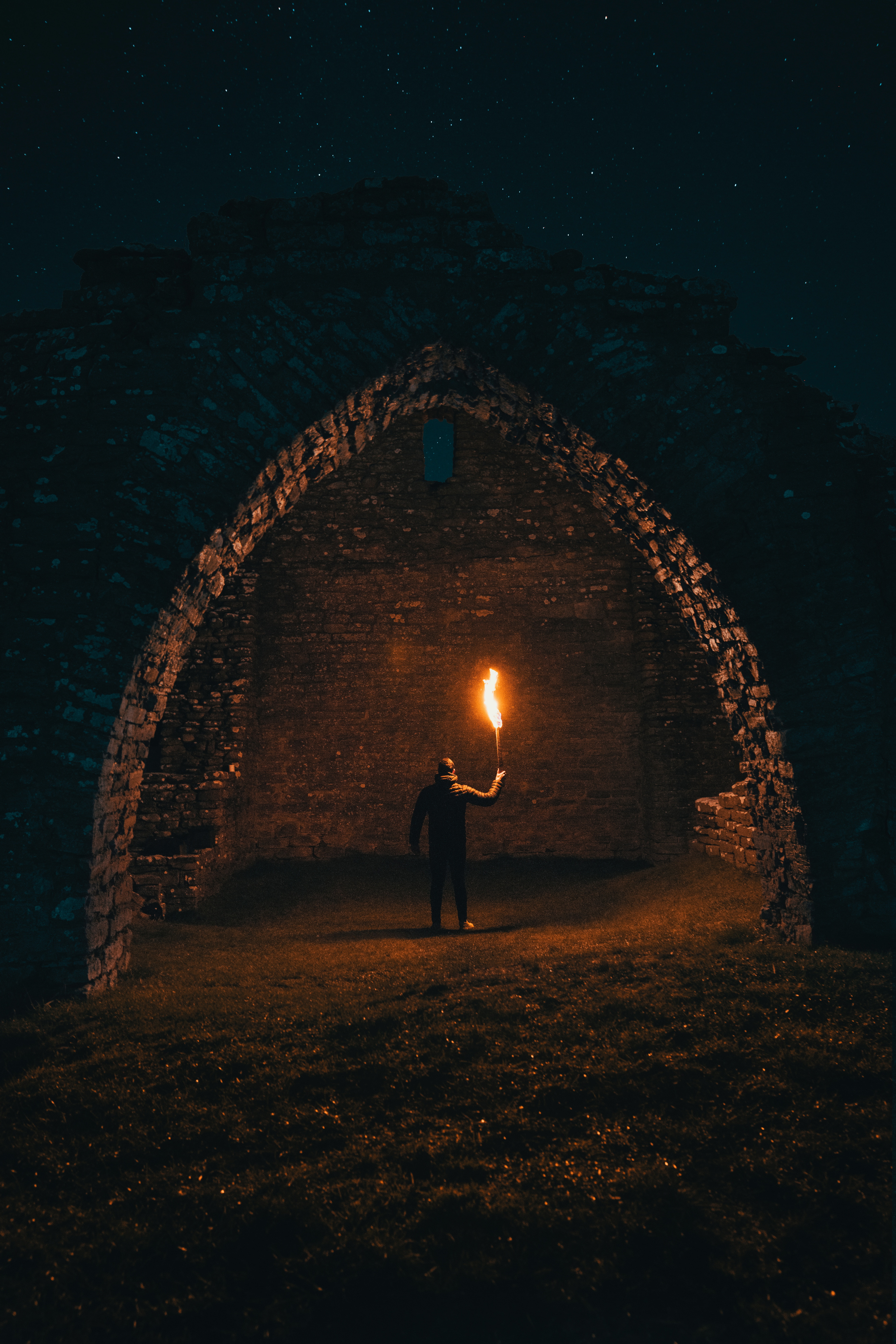 8K, nature, history, one person, building, exploration, full length, lifestyles, illuminated, real people, arch, built structure, standing, building exterior, Phone HD Wallpaper