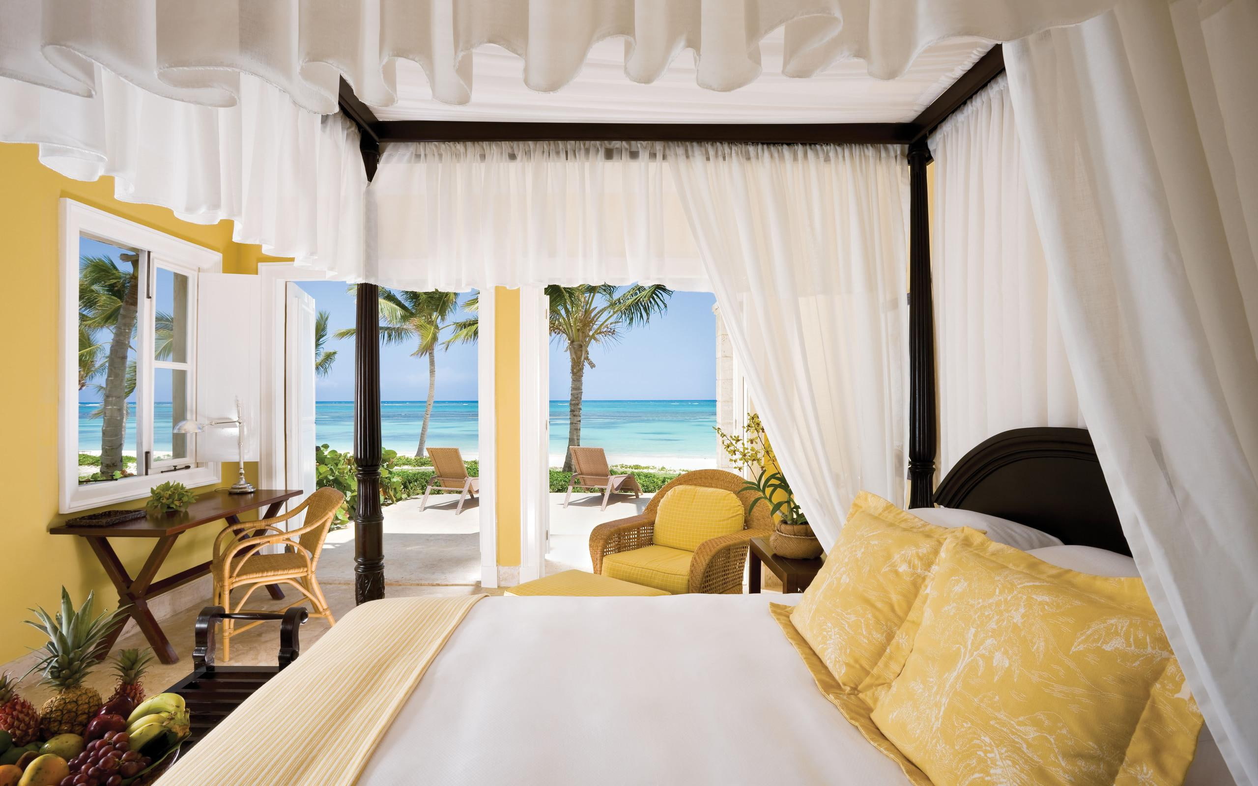 bedroom, animals, 2K, travel, HD Wallpaper
