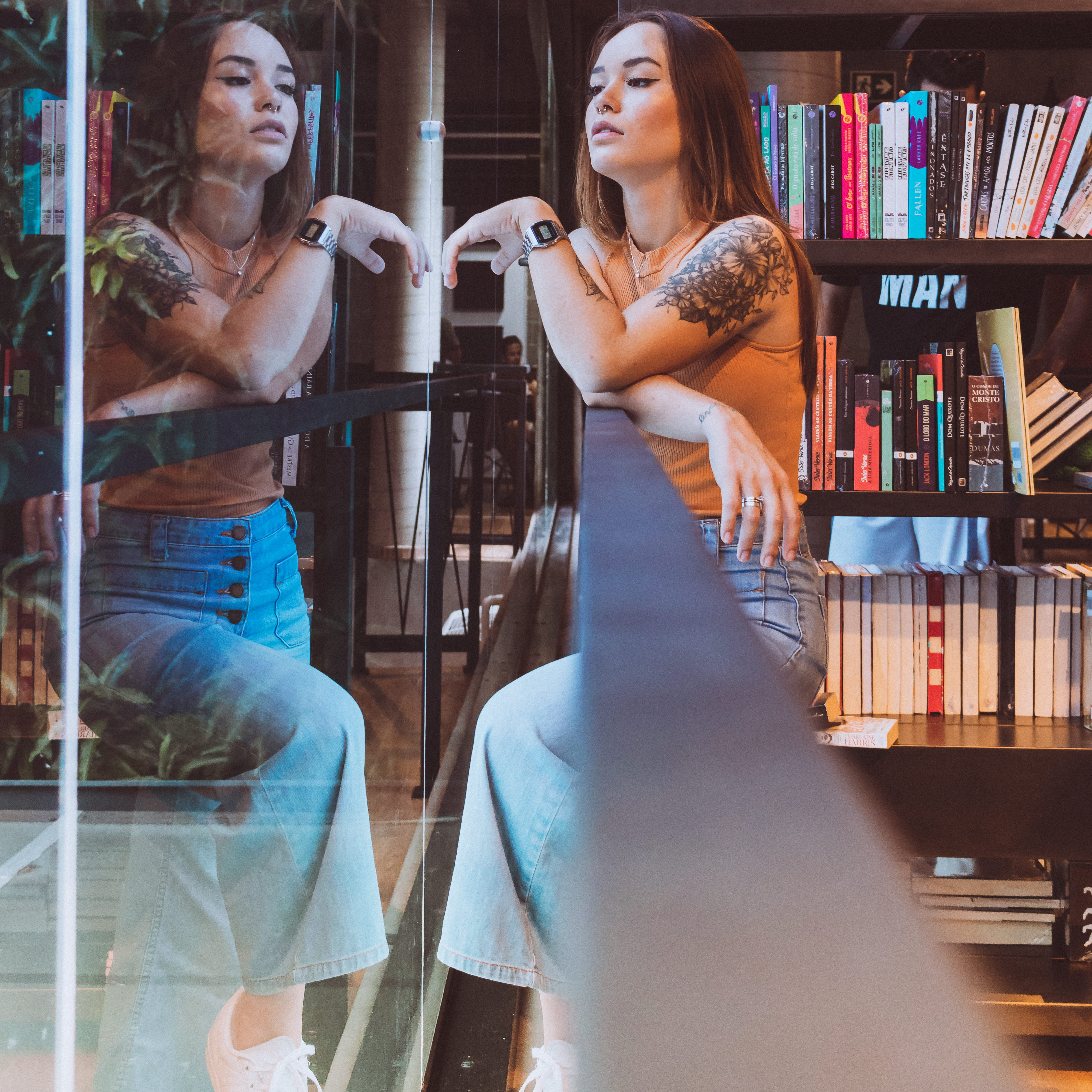 city, portrait, jeans, education, fashion, reflection, adult, glass, wall, young adult, transparent, library, facial expression, book, publication, mirror, Phone HD Wallpaper