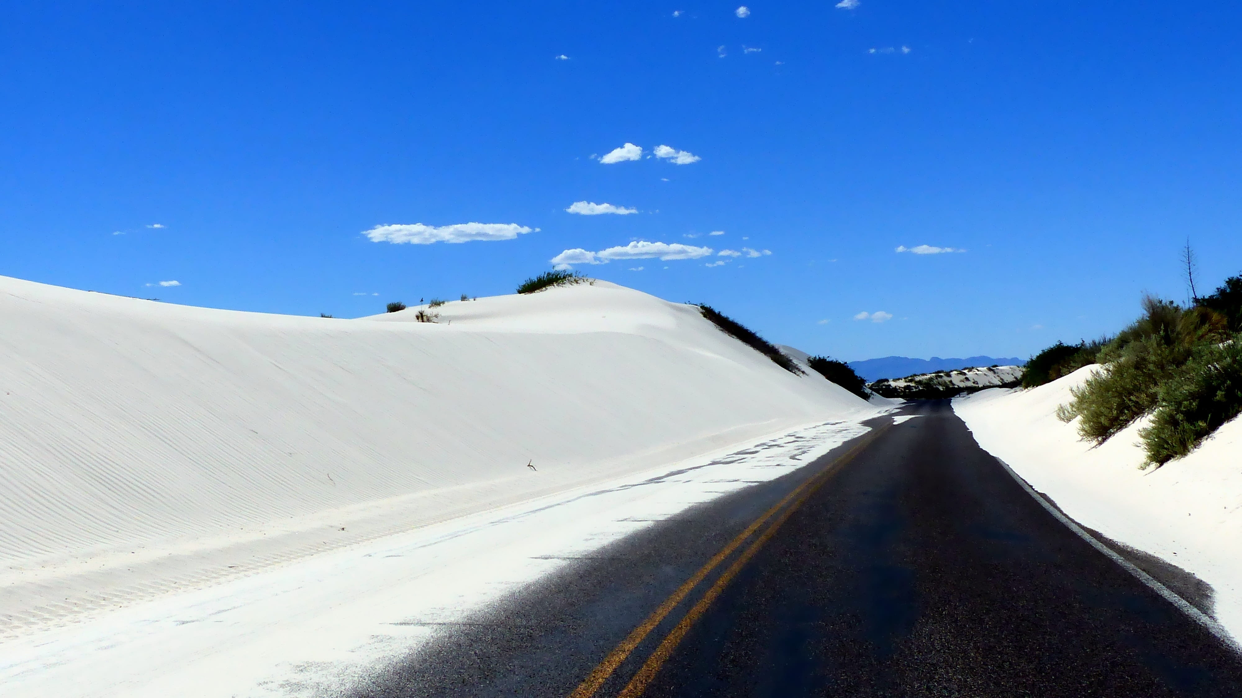 gypsum, 4K, travel, winter, blue, sun, cloud - sky, sunlight, snowcapped mountain, road, diminishing perspective, usa, transportation, scenics - nature, HD Wallpaper