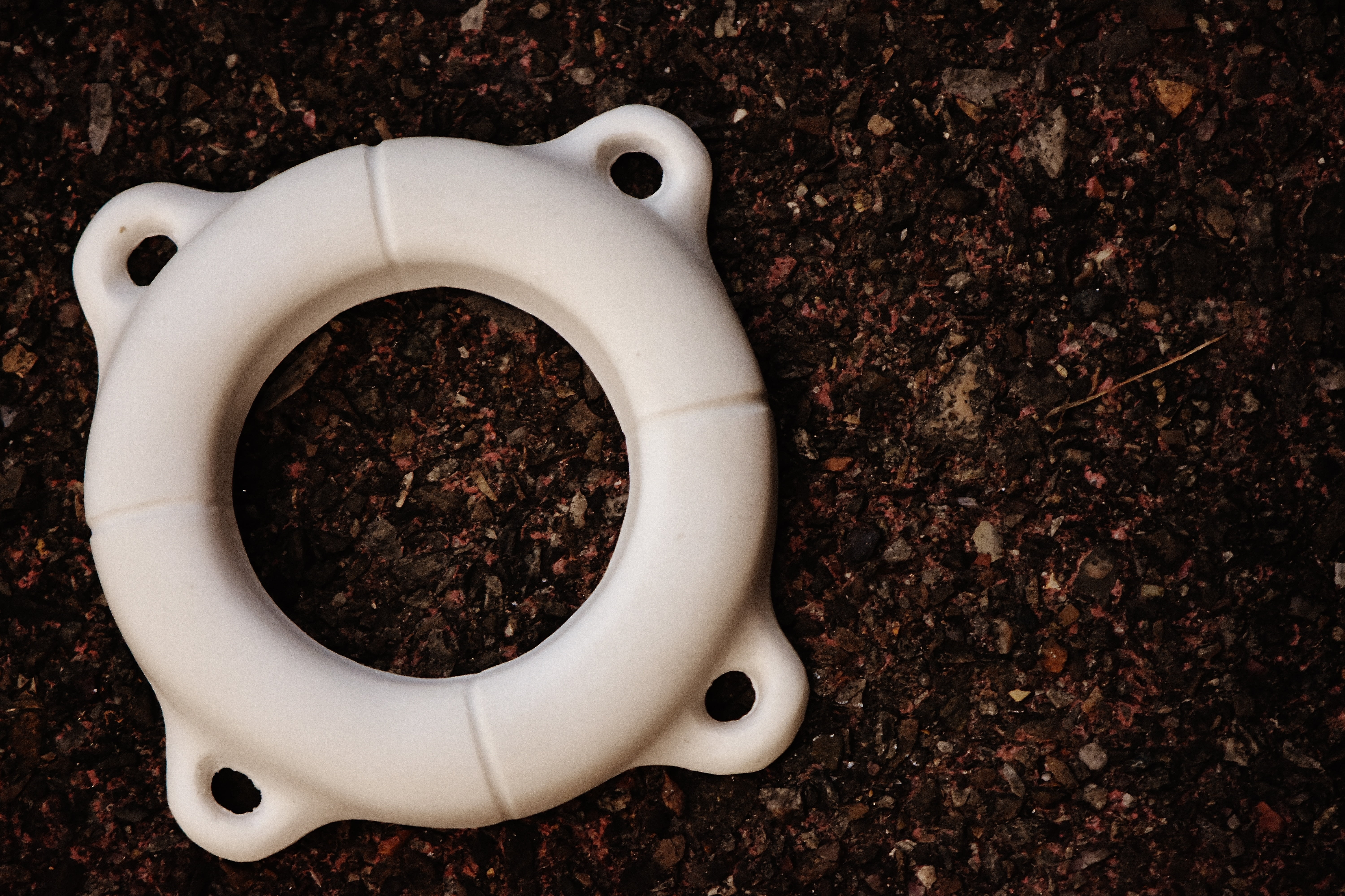 sos, ceramics, dirt, blank, single object, animal, gypsum, unpainted, directly above, black color, animal representation, old, day, nature, animal themes, HD Wallpaper
