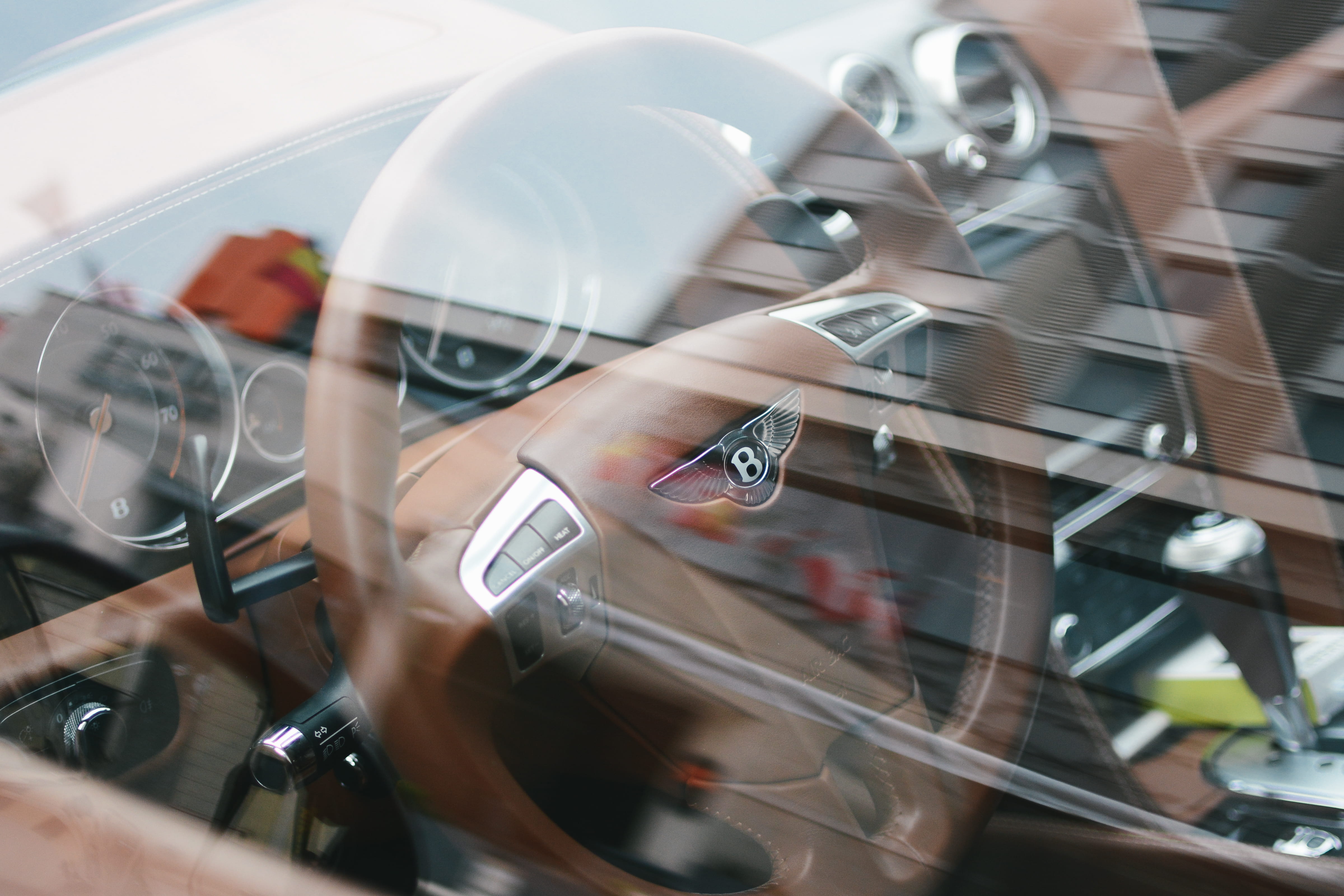 transparent, emblem, device, mechanism, chrome, luxury, city life, motor, speed, bentley, reflection, blurred motion, hand, engine, incidental people, land vehicle, HD Wallpaper