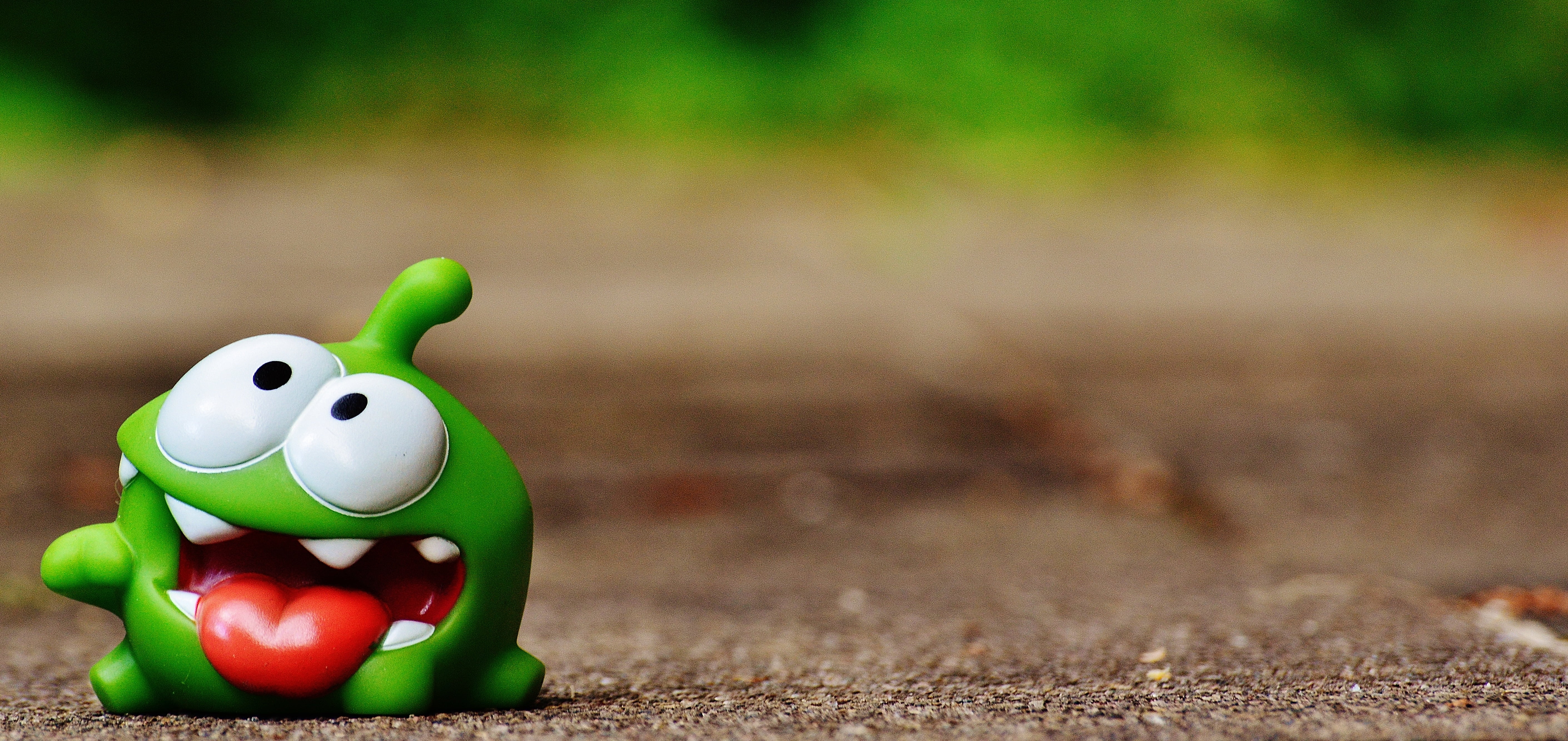 toy, 5K, vegetable, nature, finance, small, app, funny, cut the rope, copy space, food and drink, fun, cute, mammal, no people, art and craft, representation, HD Wallpaper