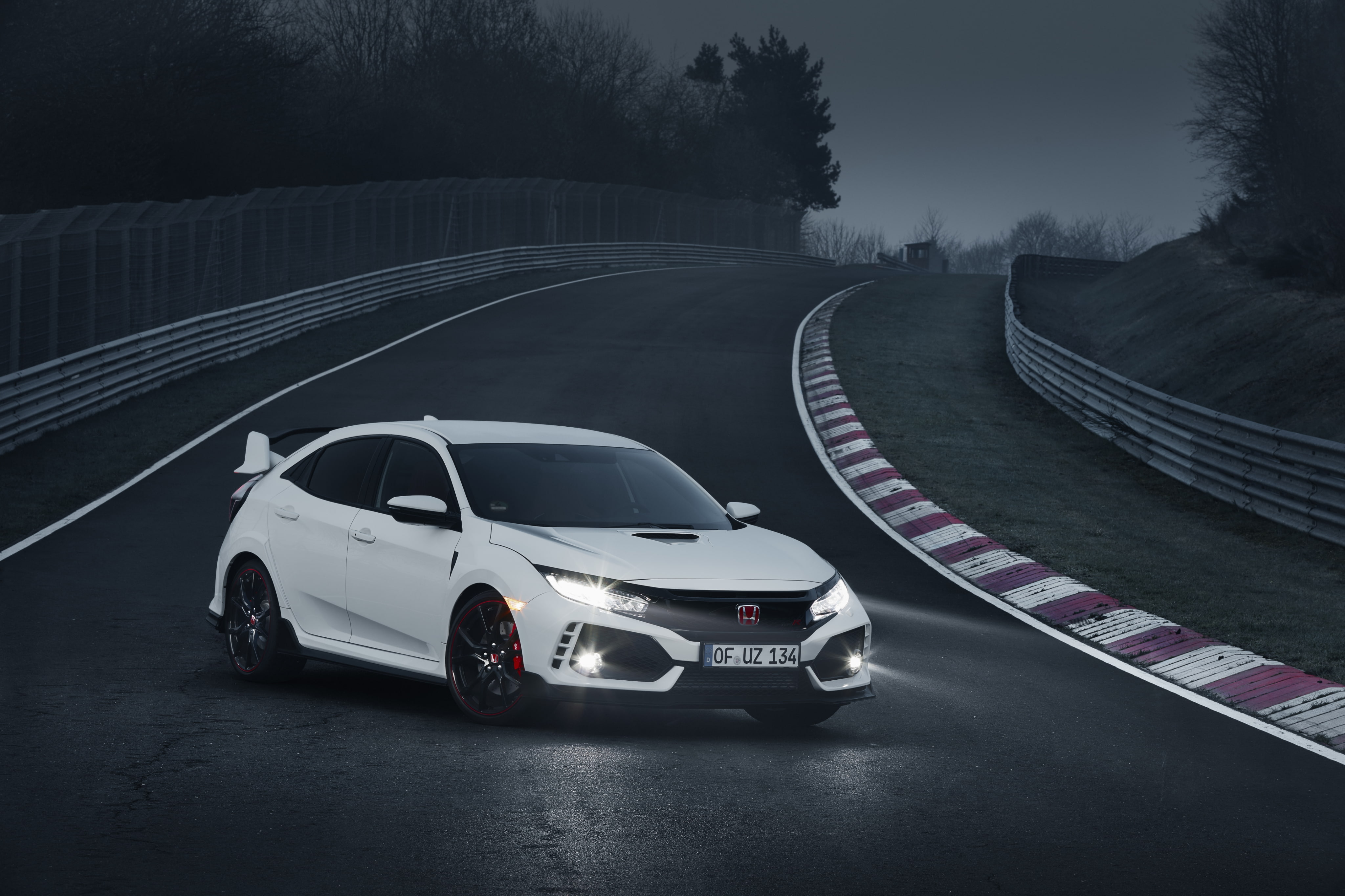 direction, 4K, civic, street, sign, no people, road, type-r, motor racing track, road marking, nature, motor vehicle, motion, transportation, marking, HD Wallpaper