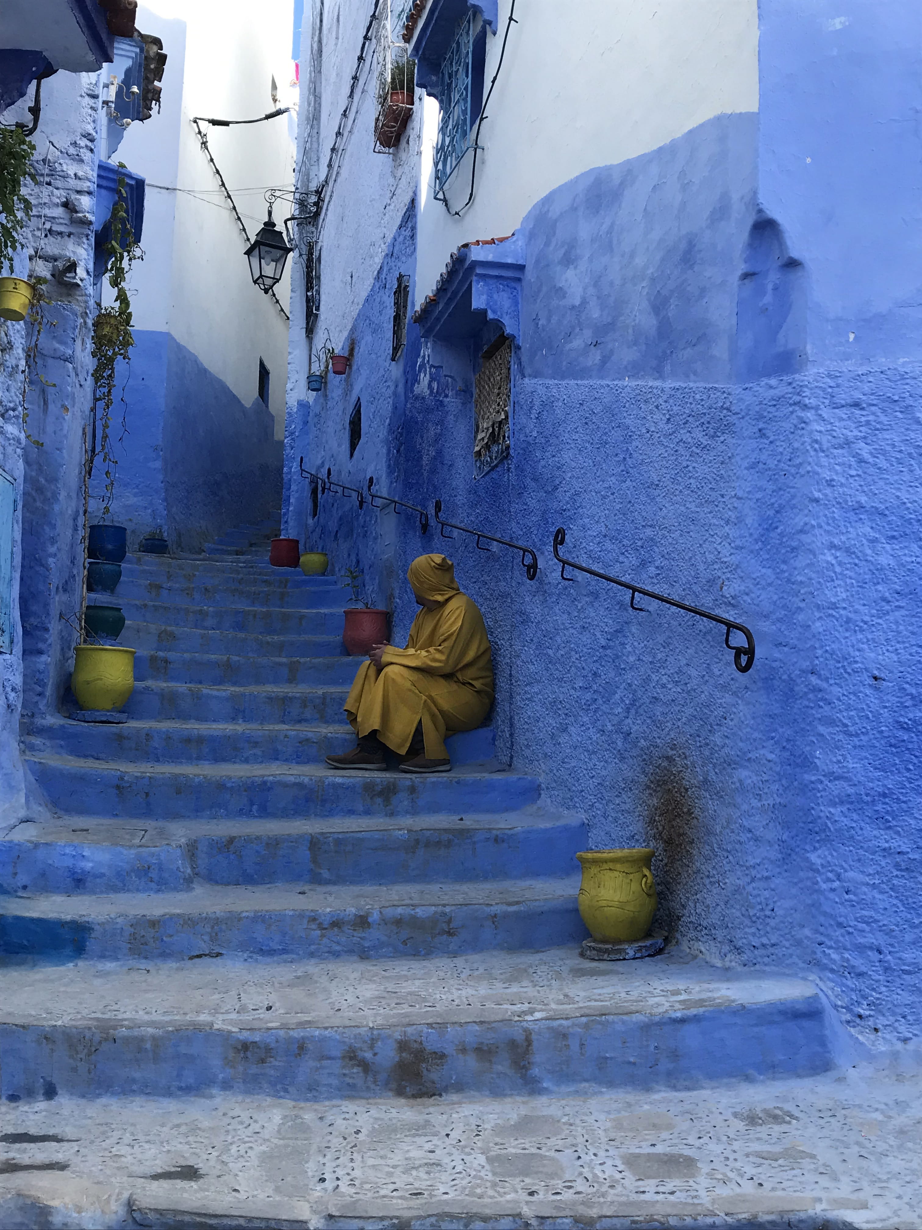 warm clothing, wall, men, real people, person, monk, human, lifestyles, town, urban, chefchaouen, building, flagstone, washing, alleyway, slate, clothing, Phone HD Wallpaper