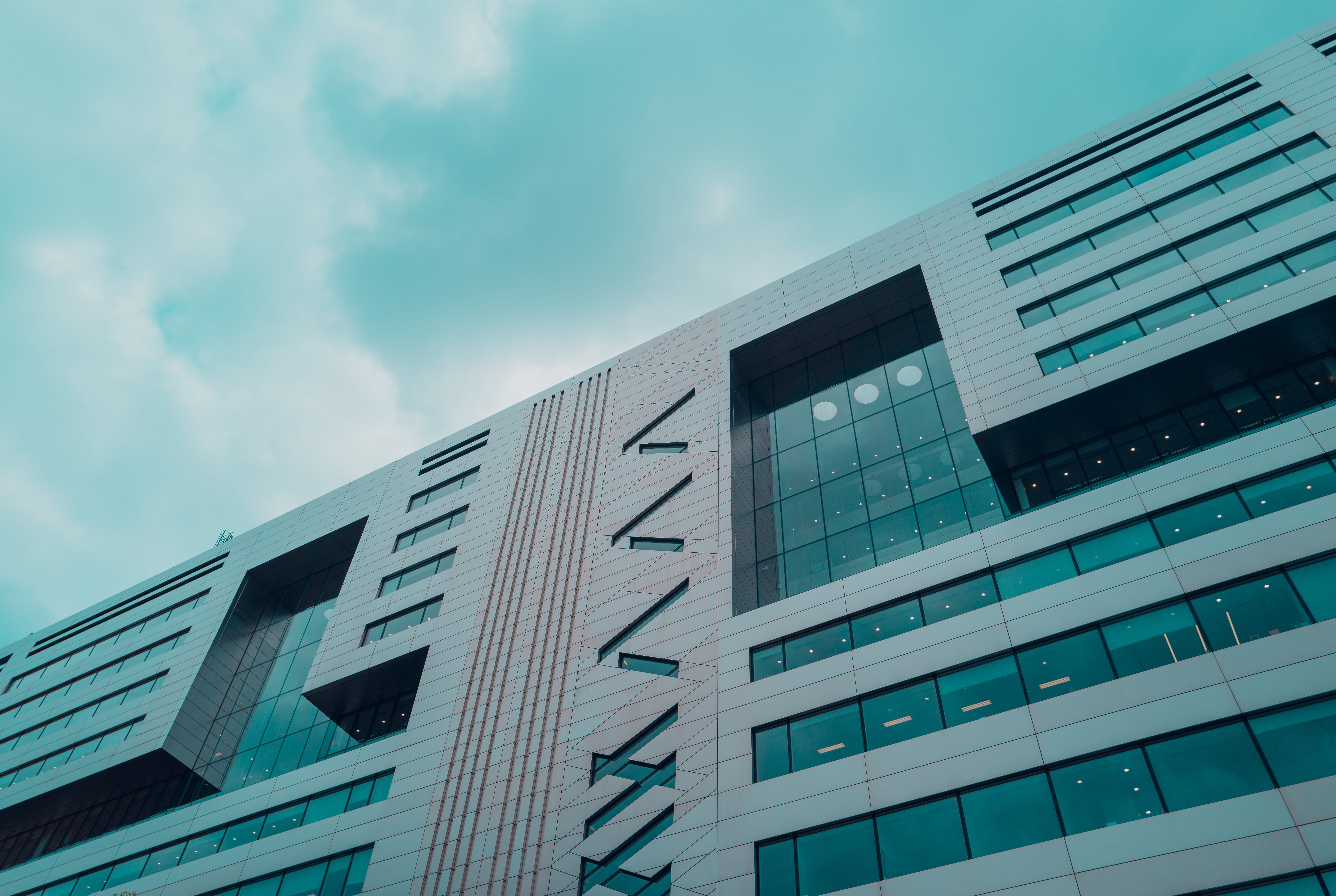 skyscraper, glass, building, outdoors, apartment, road, tall - high, sky, nature, london, business, housing, urban, no people, modern, office building exterior, HD Wallpaper