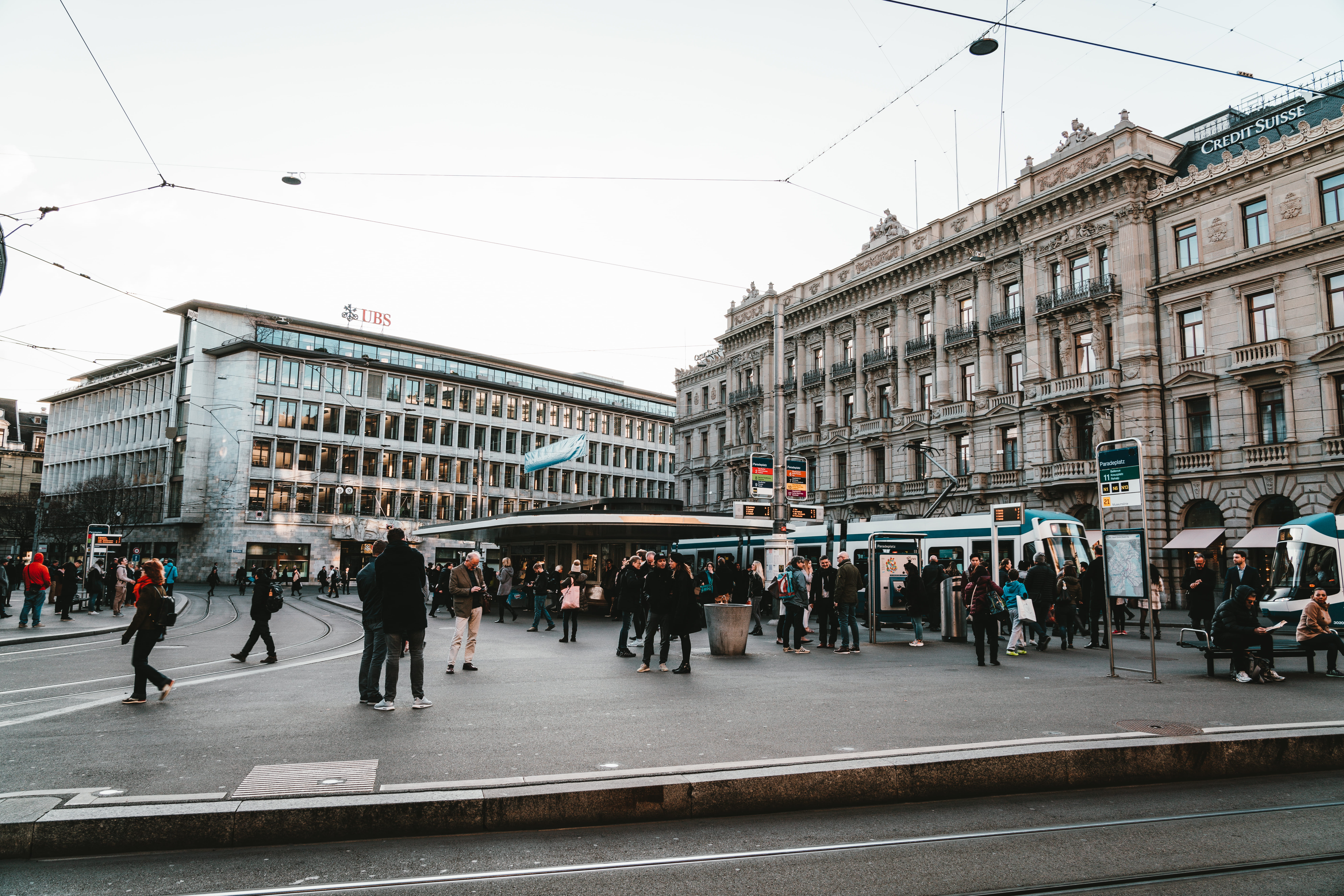 urban, 8K, day, intersection, credit suisse, building, crowd, built structure, zebra crossing, architecture, lifestyles, street, walking, large group of people, HD Wallpaper