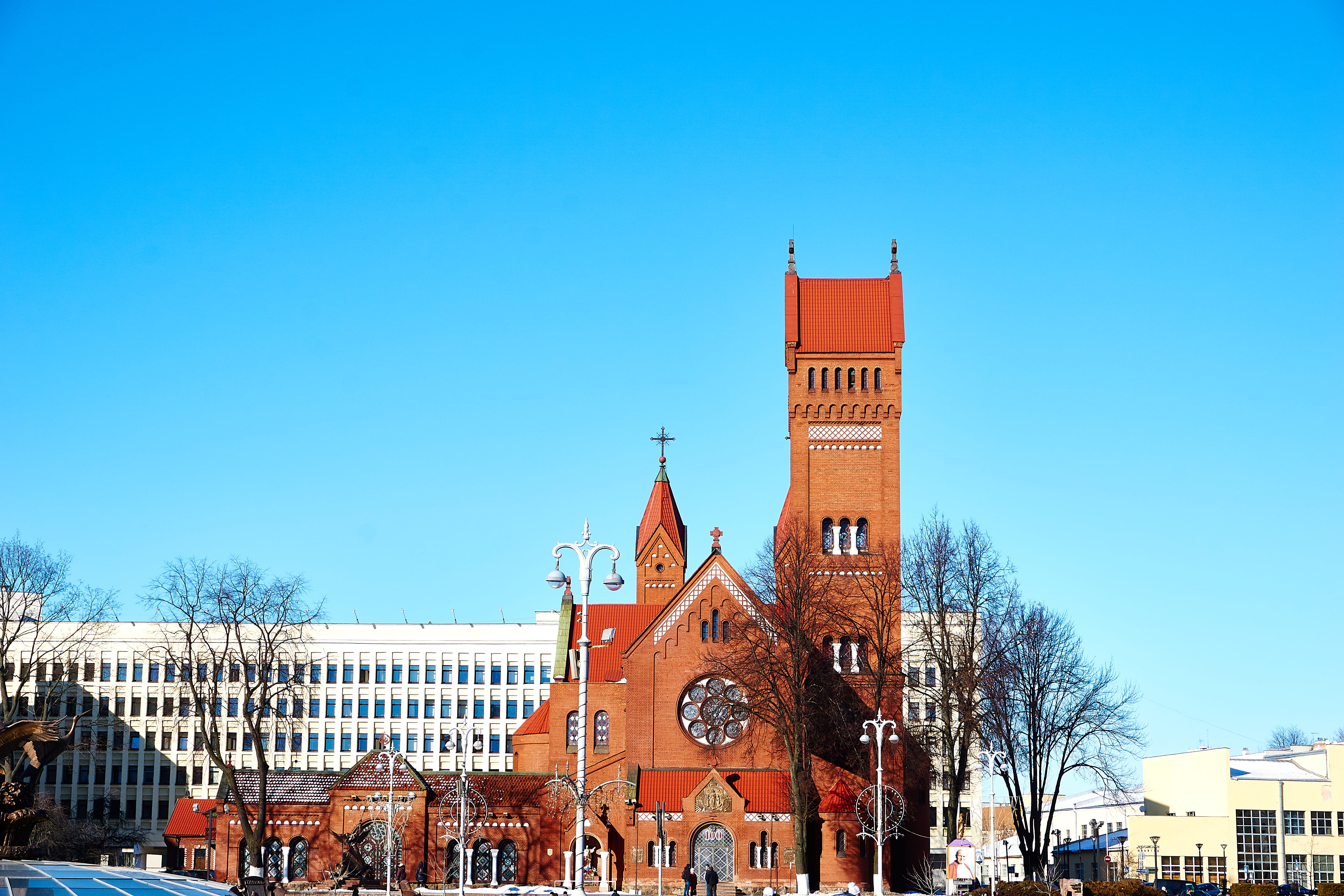 building exterior, the past, bare tree, built structure, day, city, travel destinations, 5K, building, copy space, tourism, history, travel, sky, clear sky, HD Wallpaper