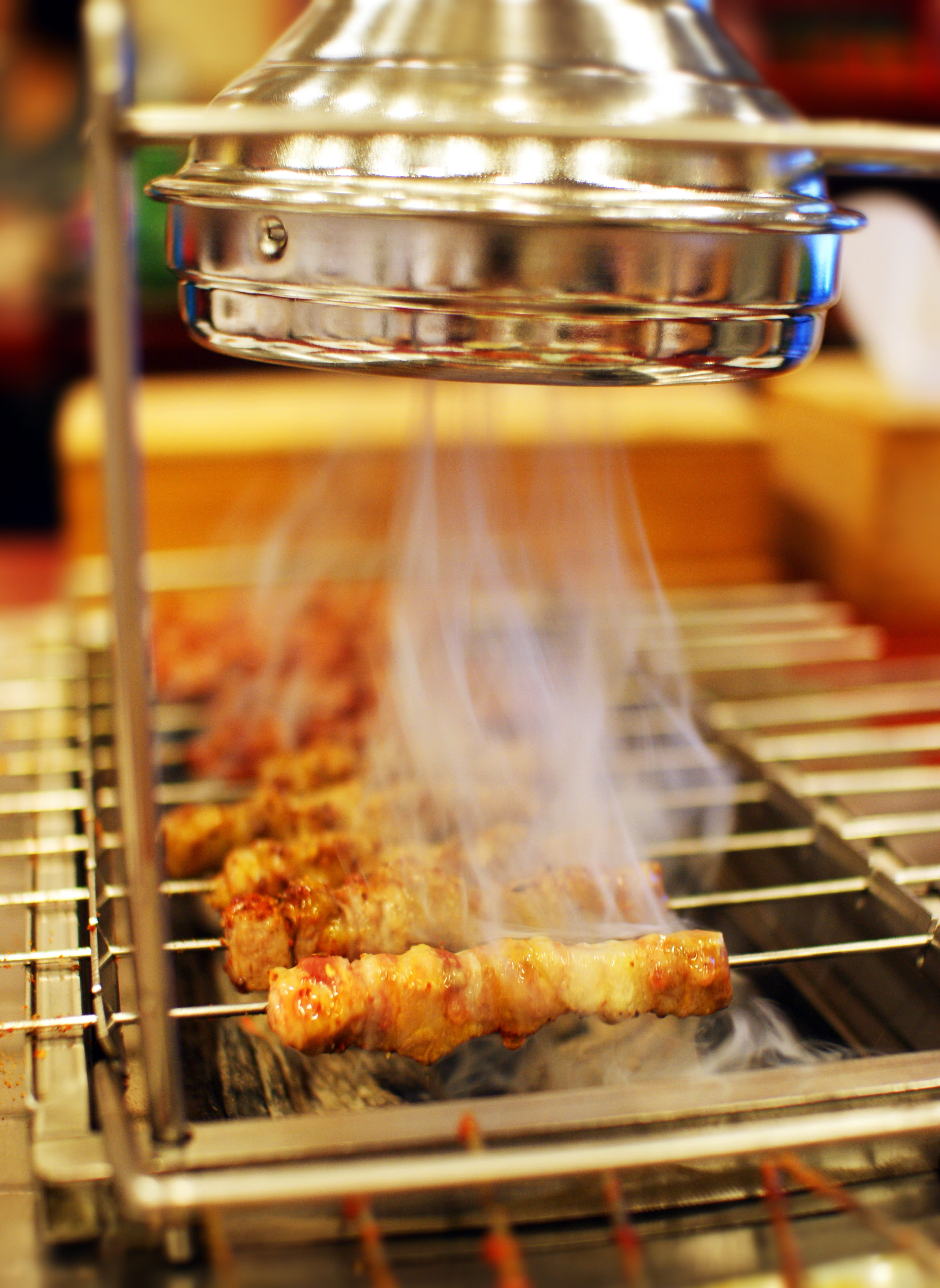 fire, lamb, spit, lamb skewers, 4K, food, heat - temperature, preparation, focus on foreground, food and drink, selective focus, grilled, barbecue grill, Phone HD Wallpaper