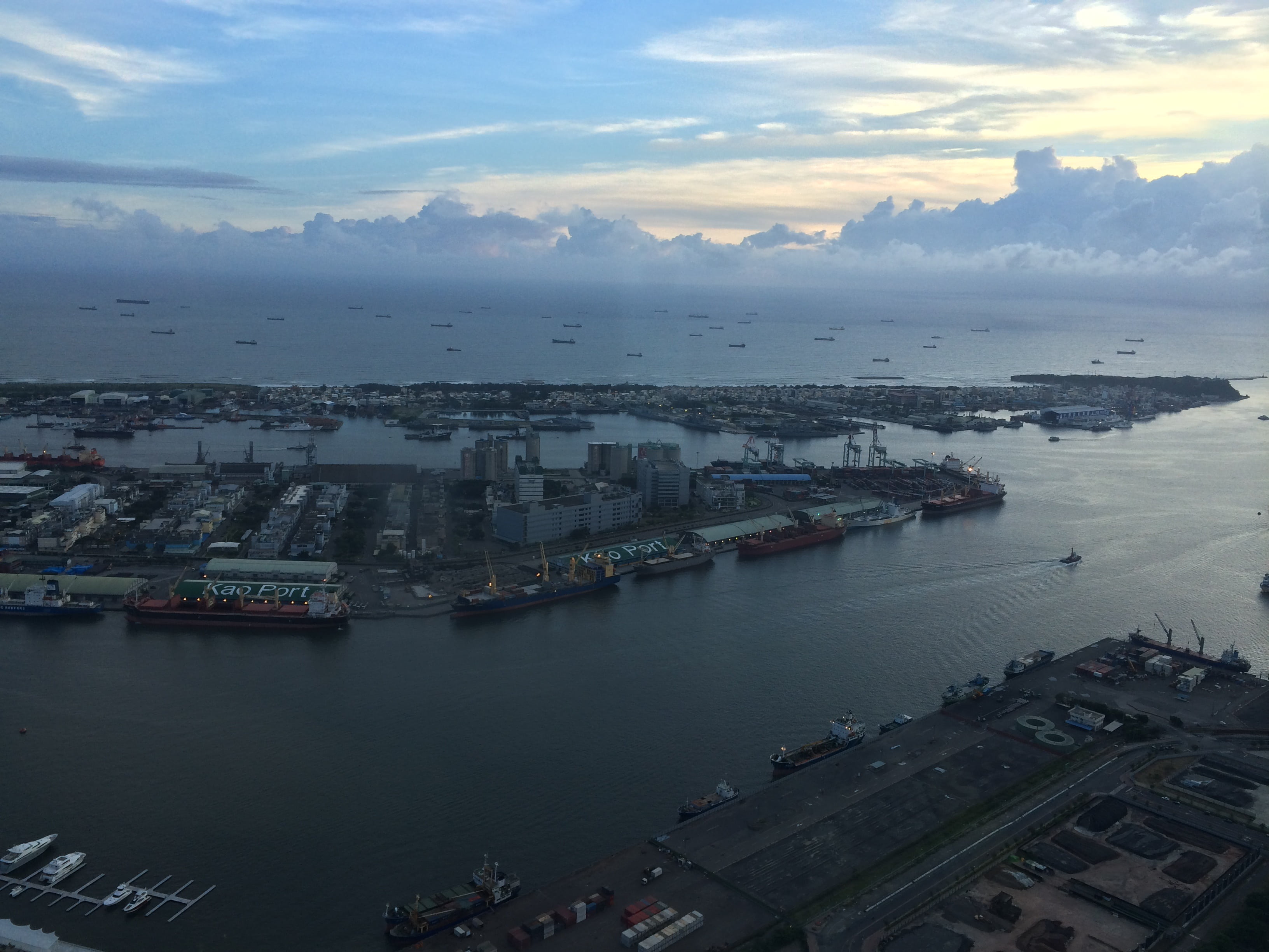 freight transportation, mode of transportation, transportation, water, architecture, nature, ship, sky, ships, building exterior, harbor, scenery, boats, HD Wallpaper